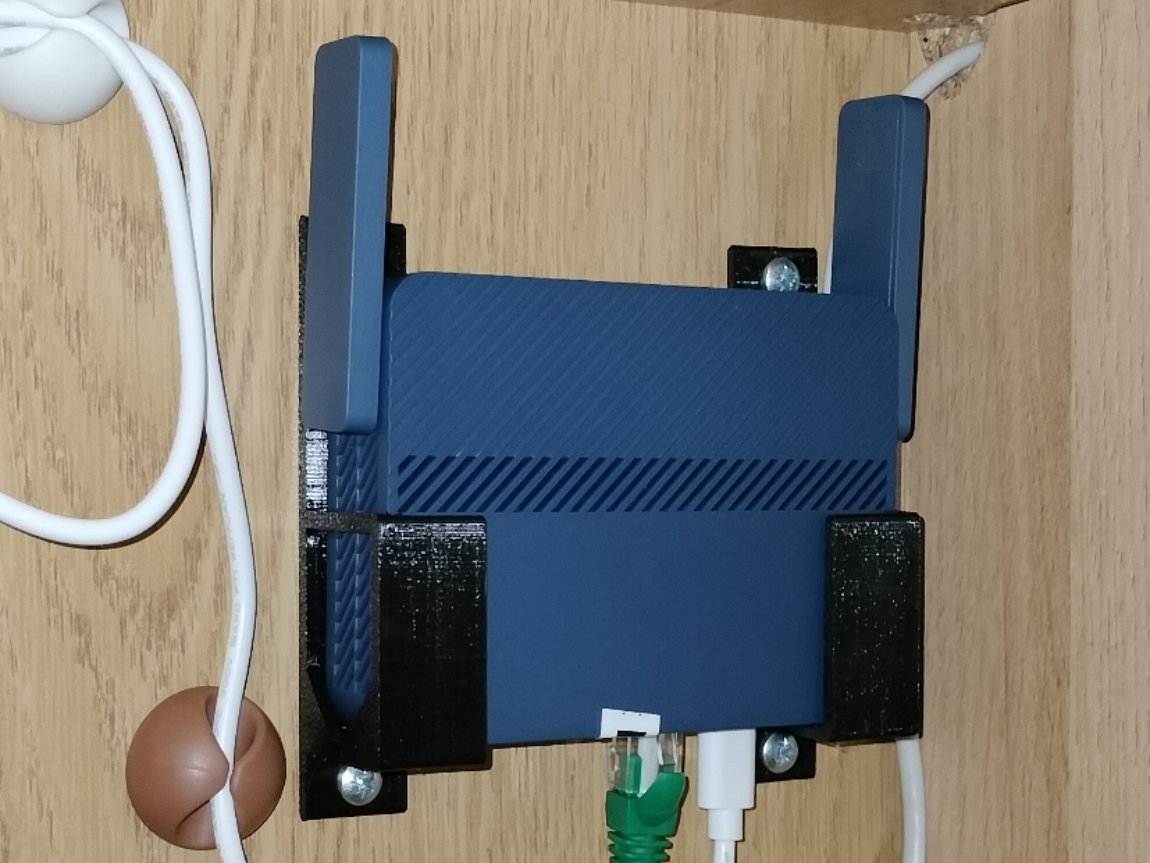 Cudy TR3000 wall mount