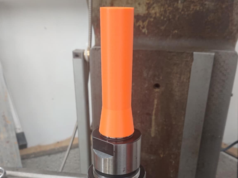 Protection sleeve for R8 adapters