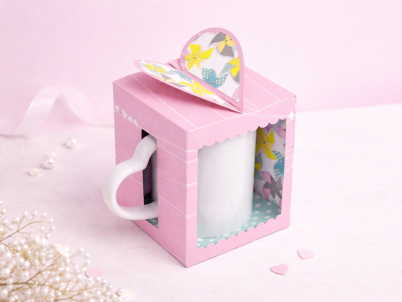 Heart Closure Mug Gift Box