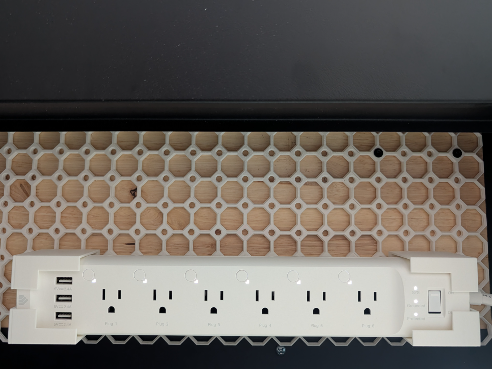Kasa HS300 Power Strip Underware 2.0 Multiconnect
