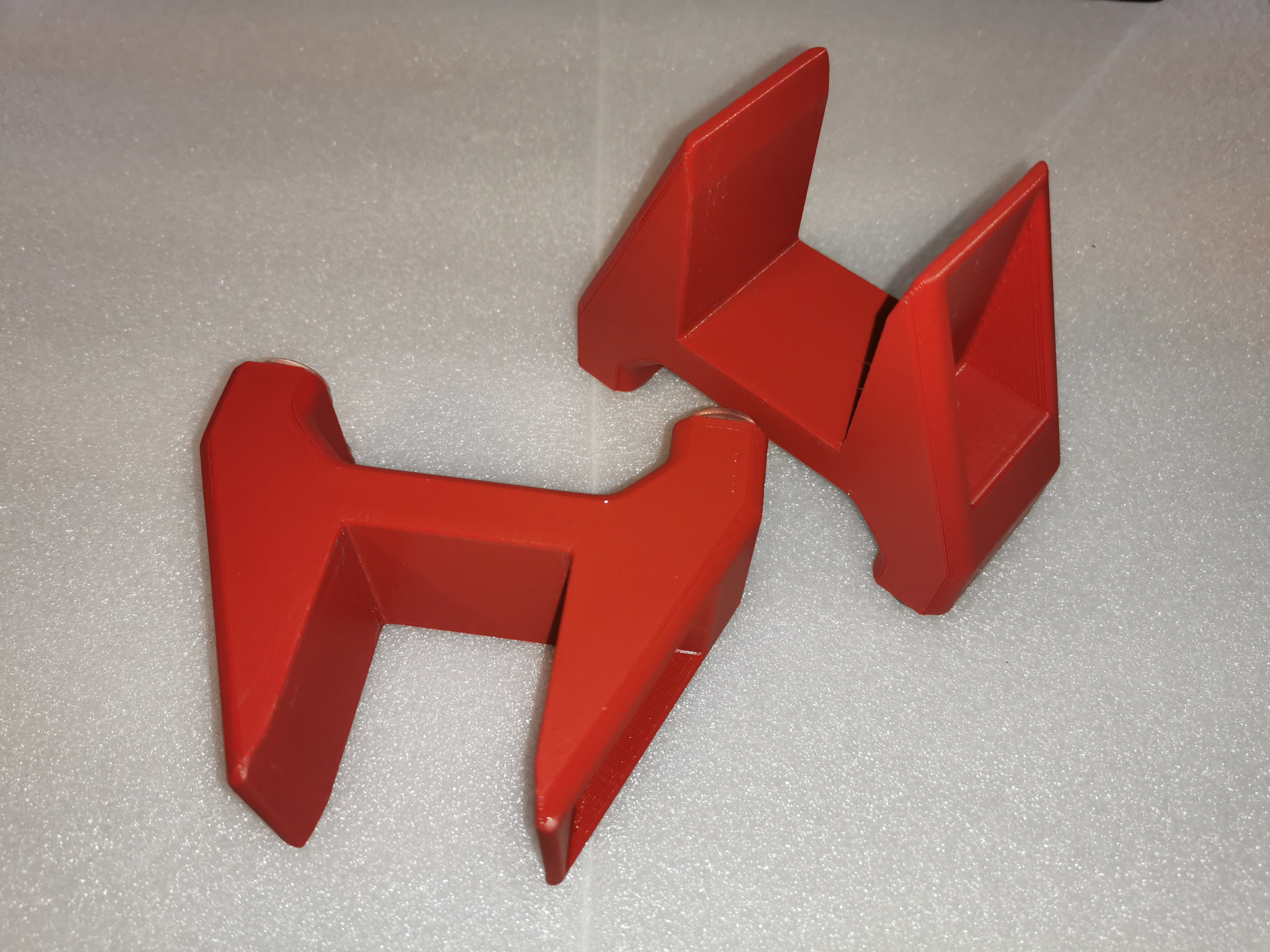 Vertical stand for 44mm width switch/router