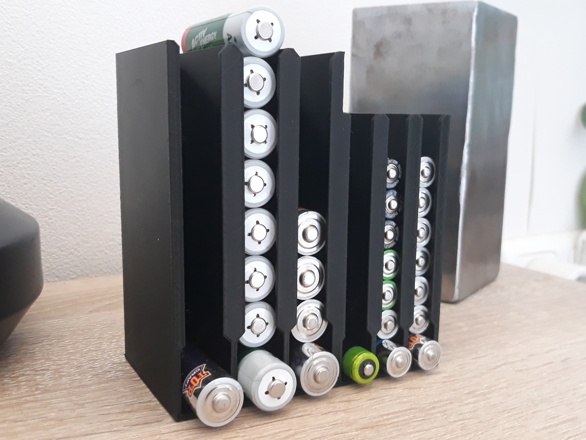 MTE's AAA & AA battery dispenser