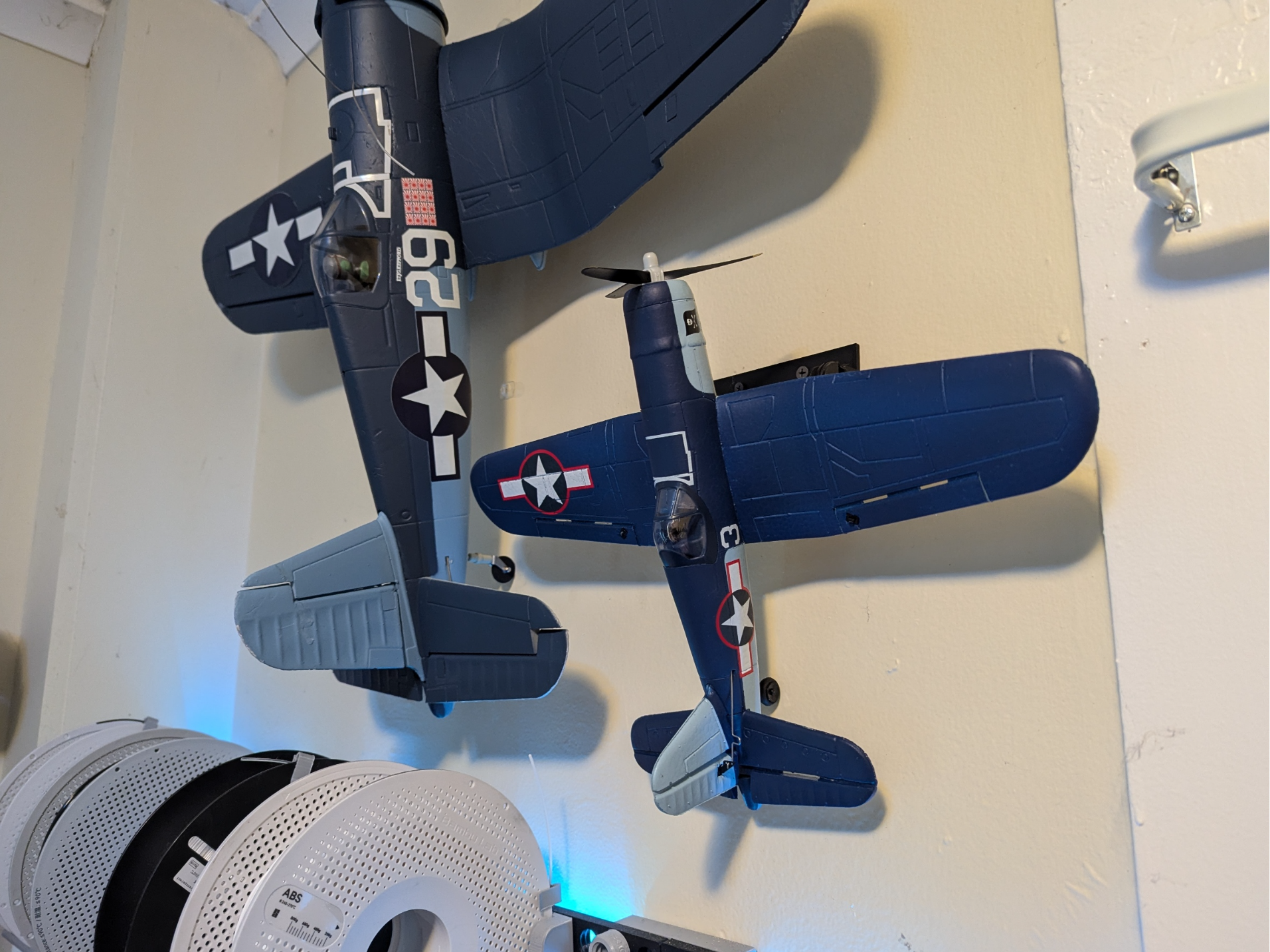 LEAMBE F4U Corsair Wall Mount