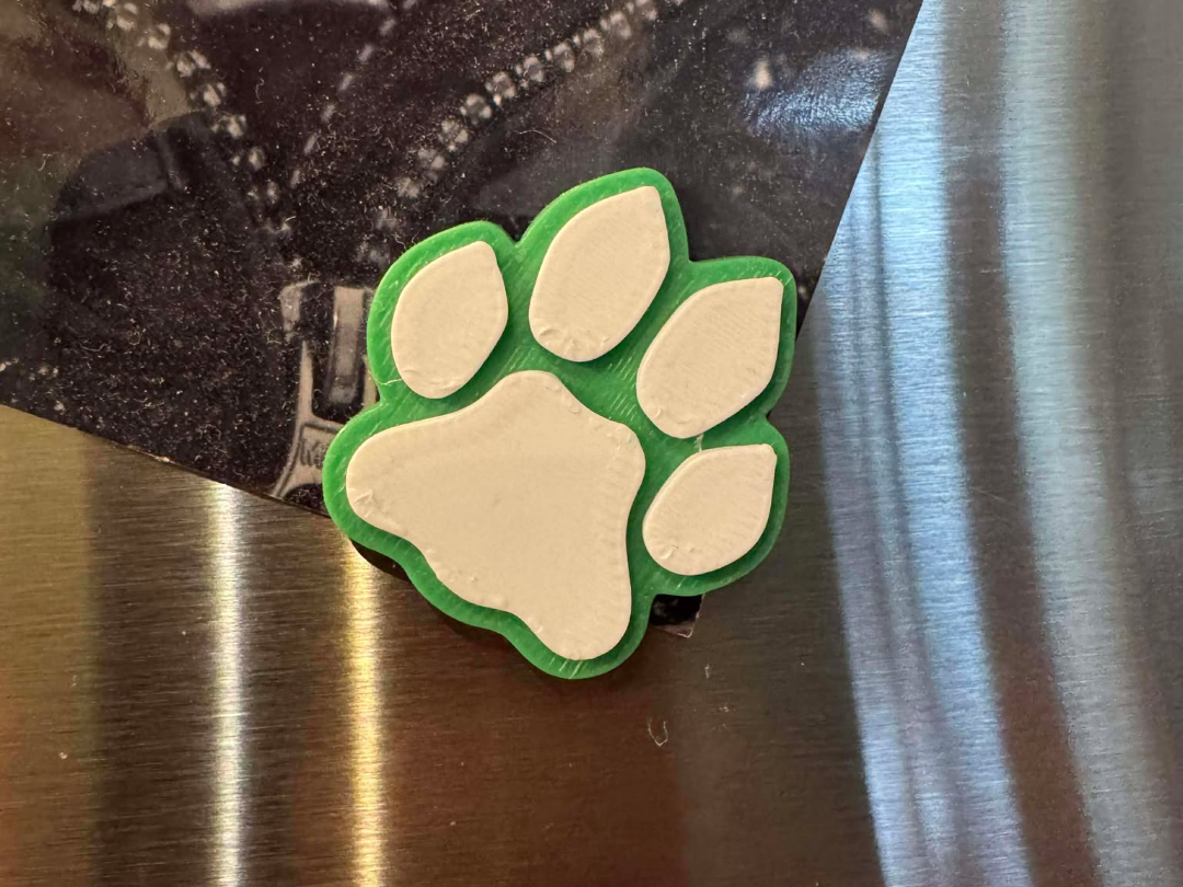 Paw print magnet
