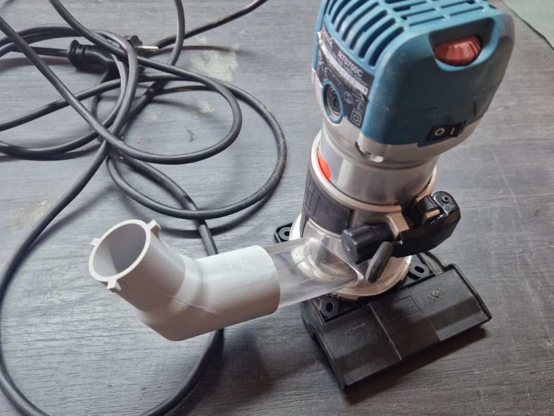 Absaugadapter für die Makita RT0700C Oberfräse