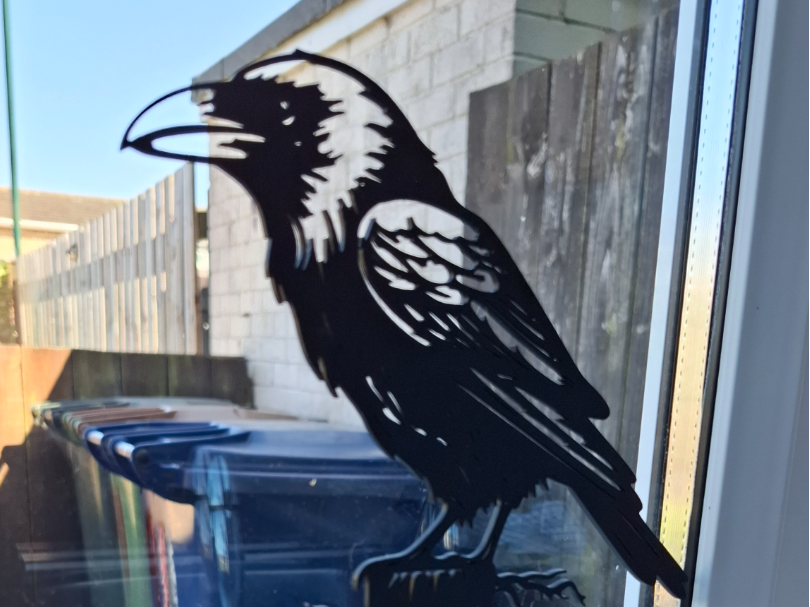 silhouettes black crow