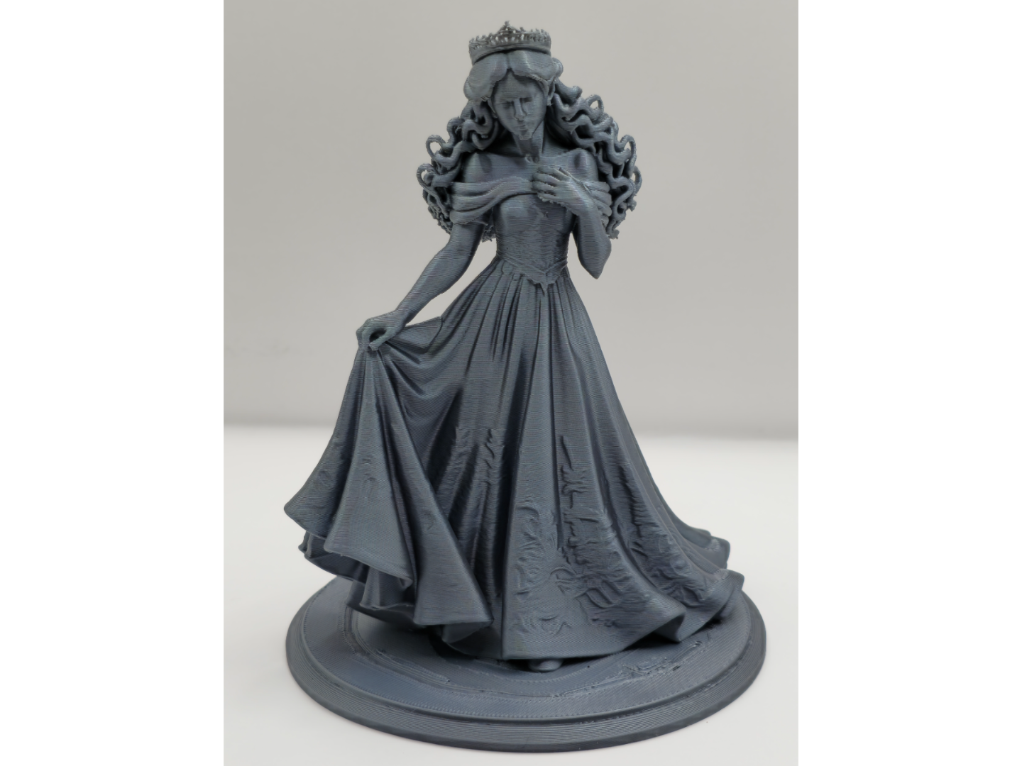 Princess Statue – Royal Lady Figurine