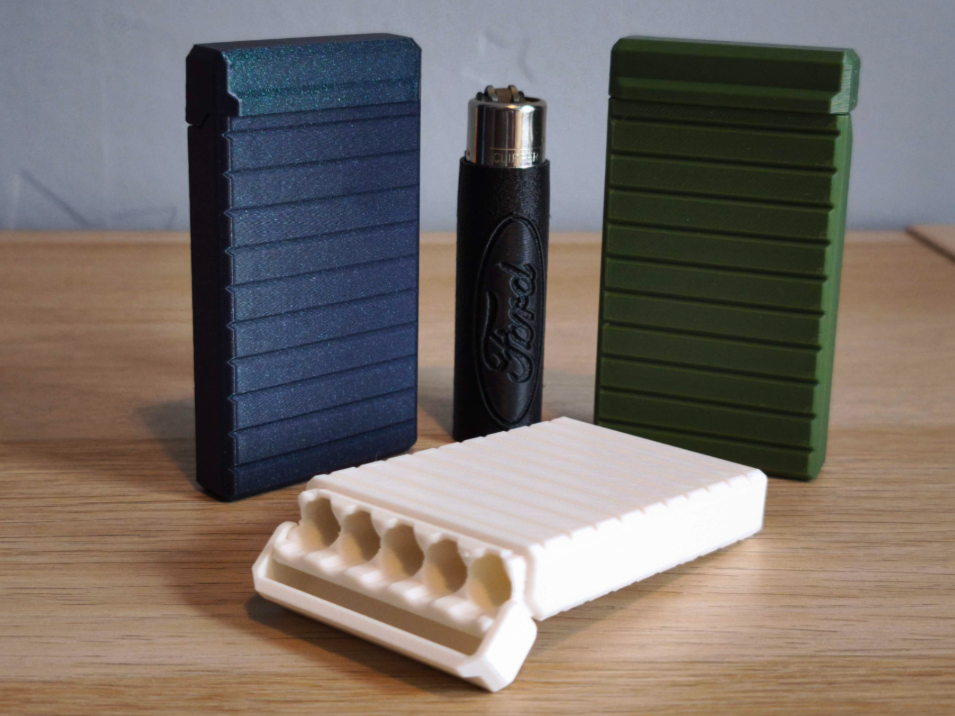 Compact 5 Slot Case