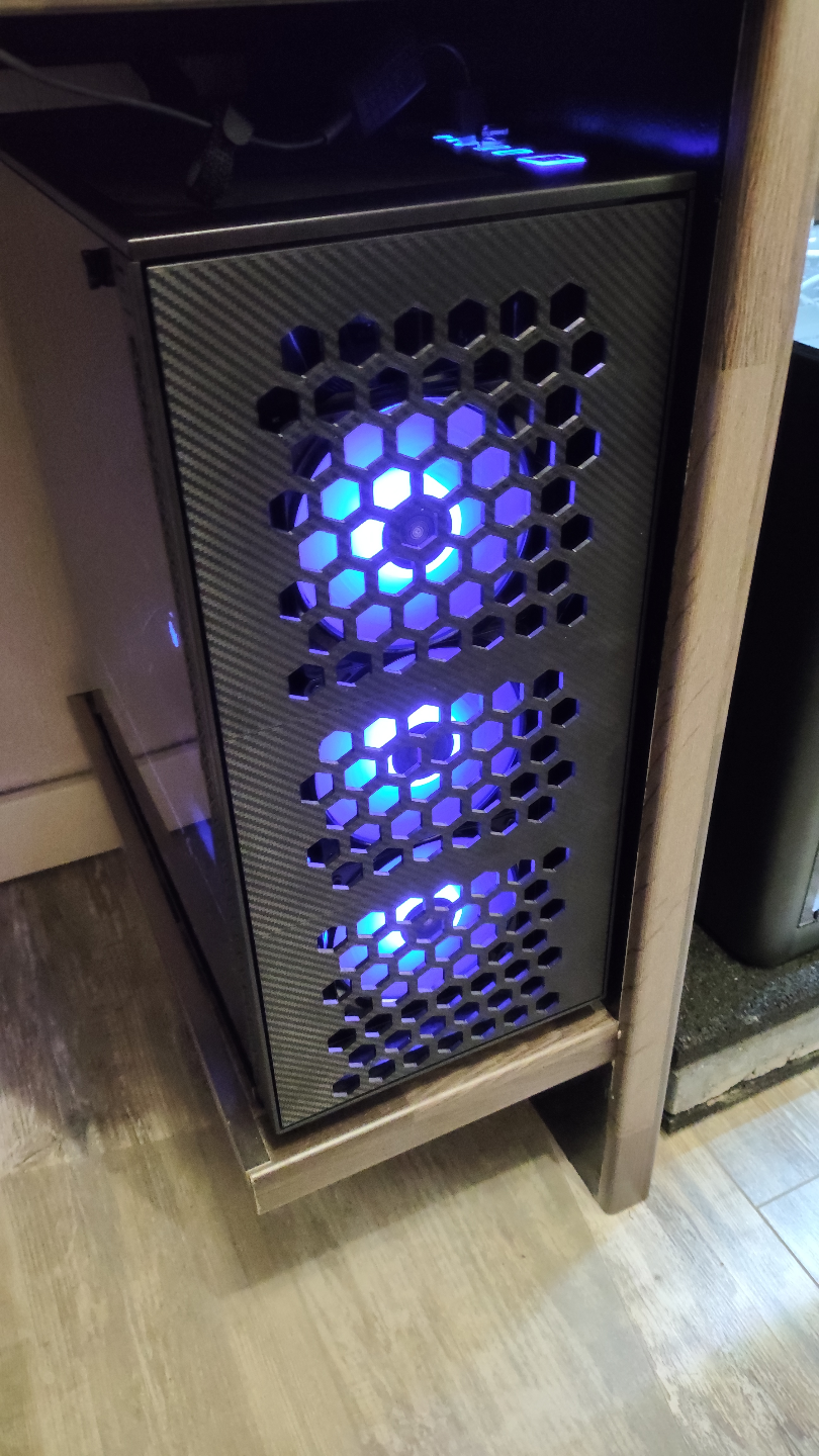 Deepcool Matrexx 70 front panel high Airflow