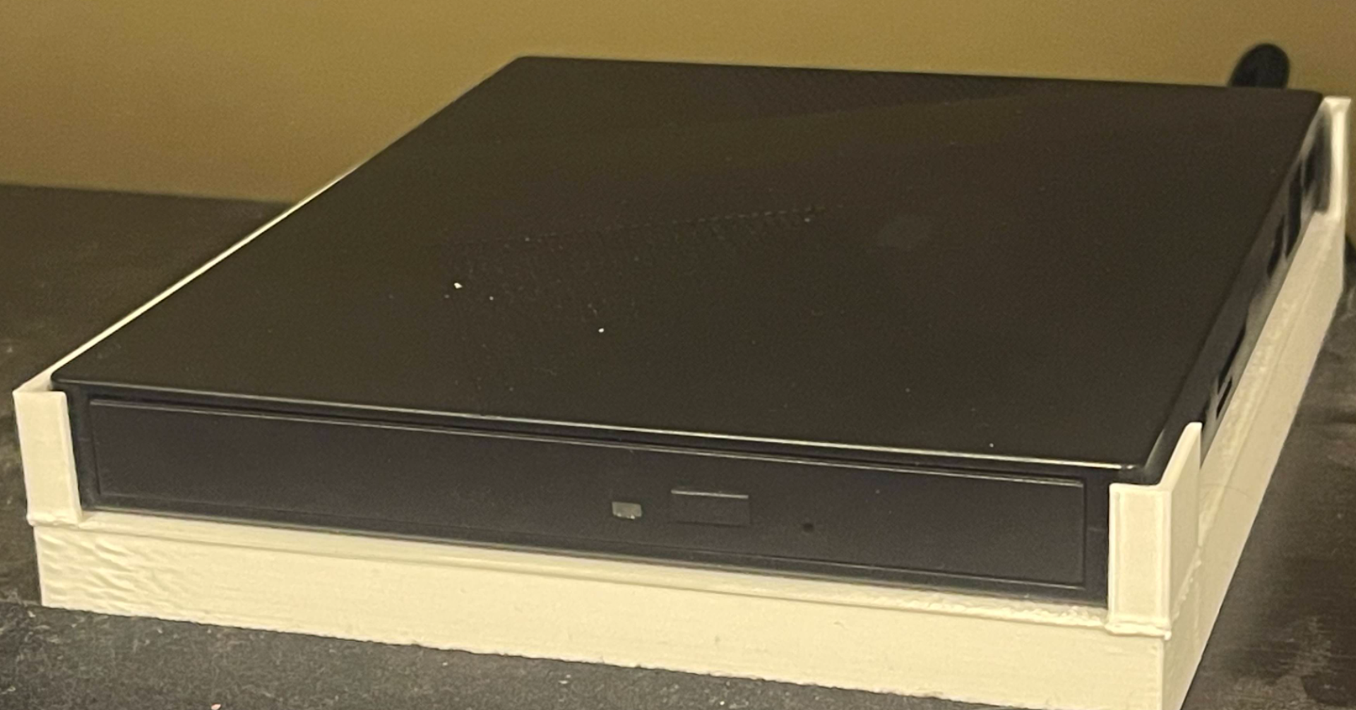 DVD drive tray