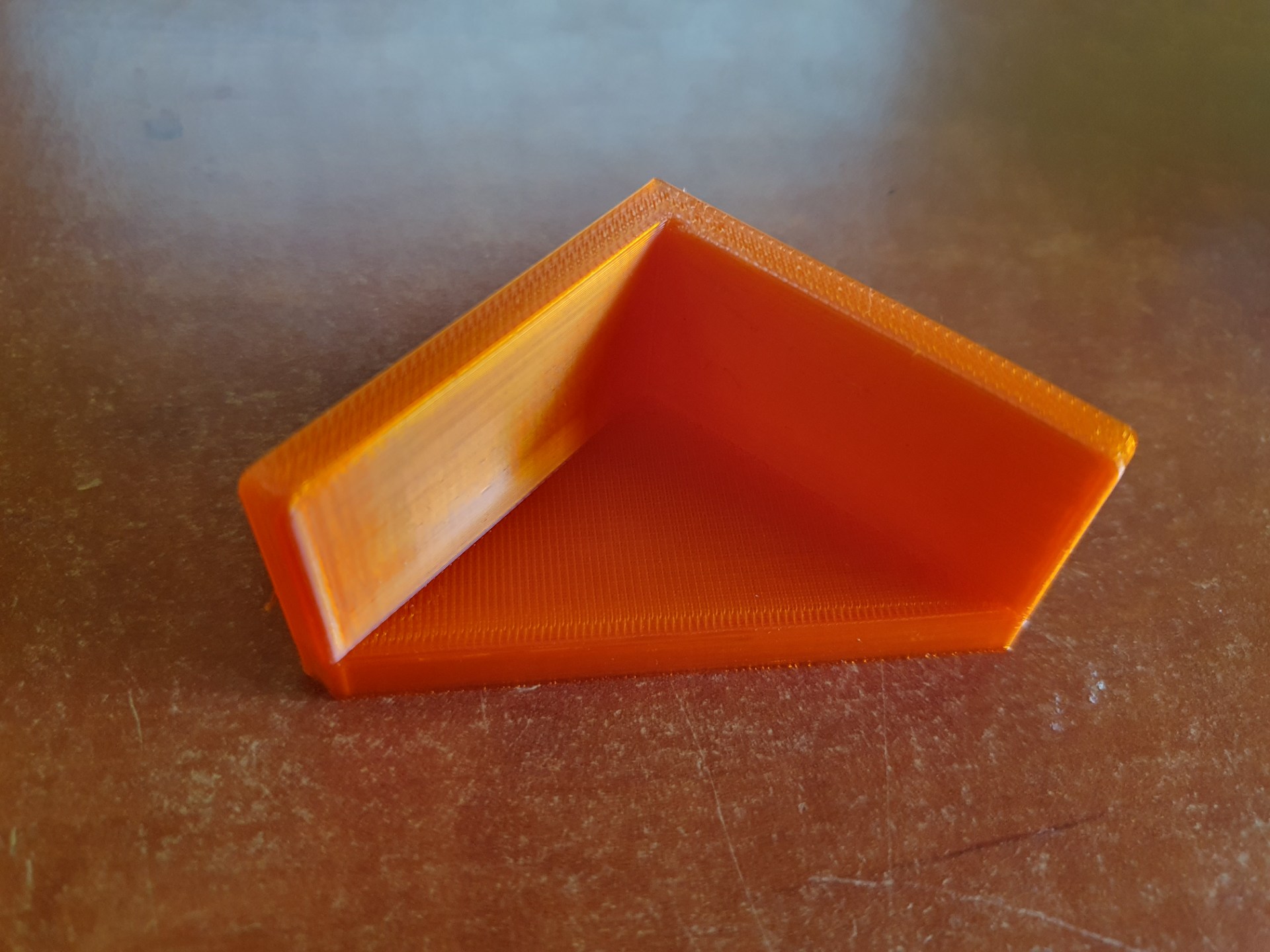 Angle for ikea lack table