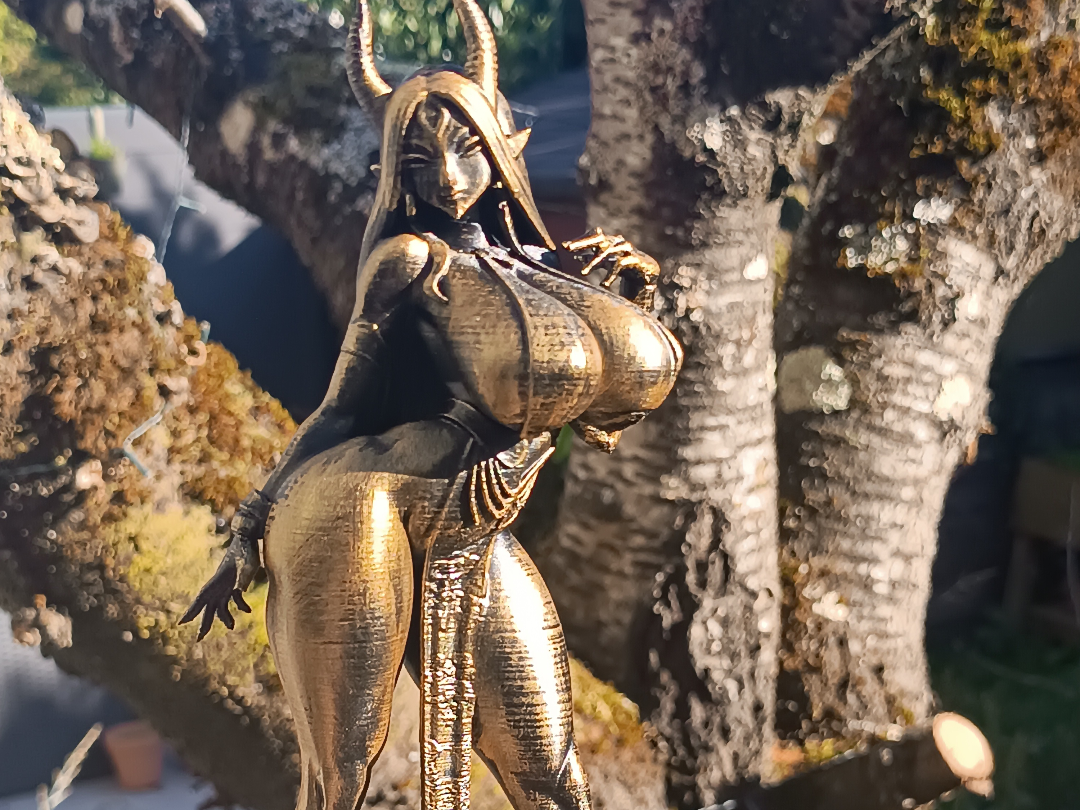 Demoness