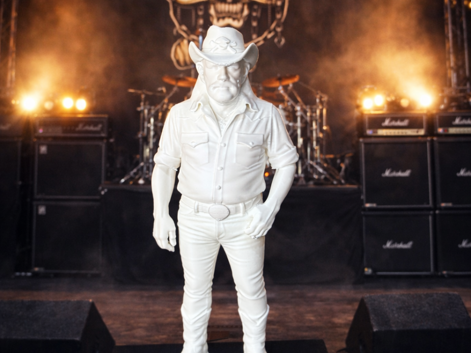 Ian Fraser Kilmister " Lemmy " Statue
