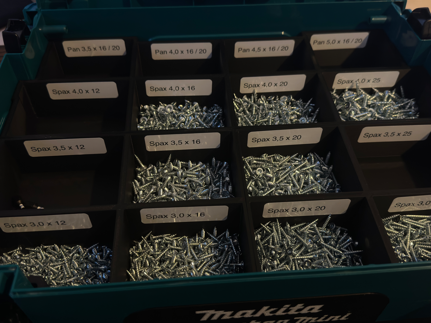 MakPac Einlage Kleine Schrauben
