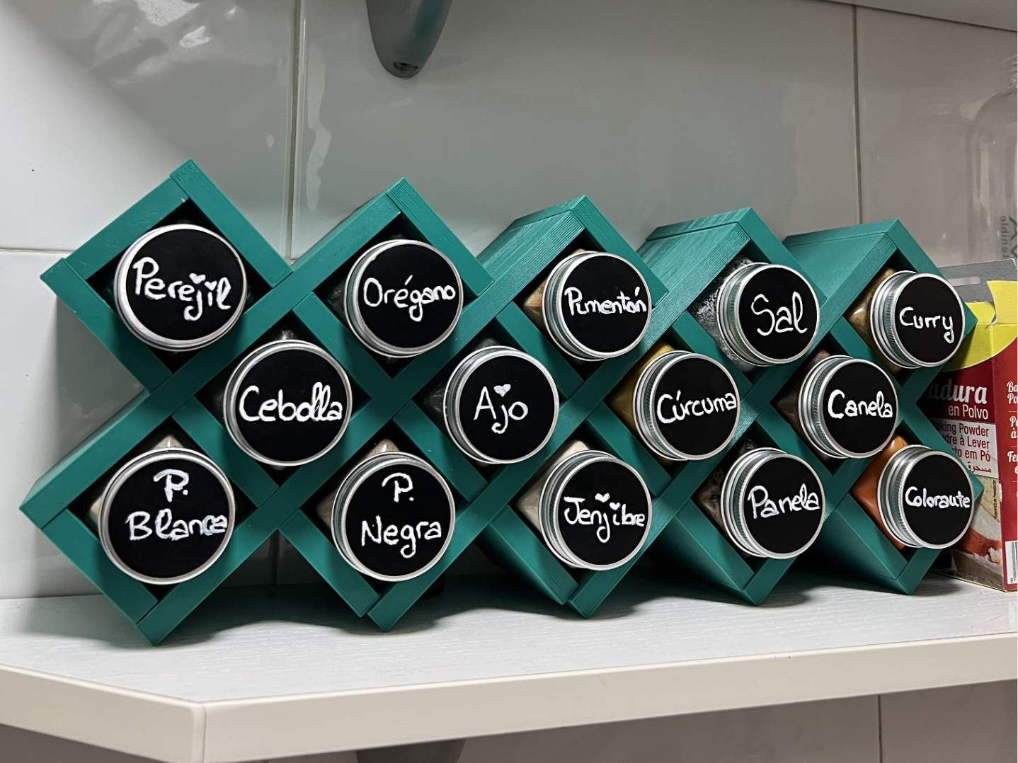 Spice rack (NO screws NO glue)