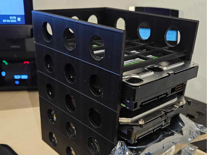 3.5" Harddrive storage trays