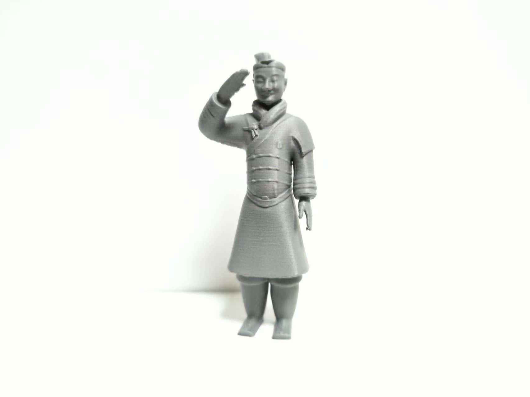 Saluting Terracotta Warriors statue