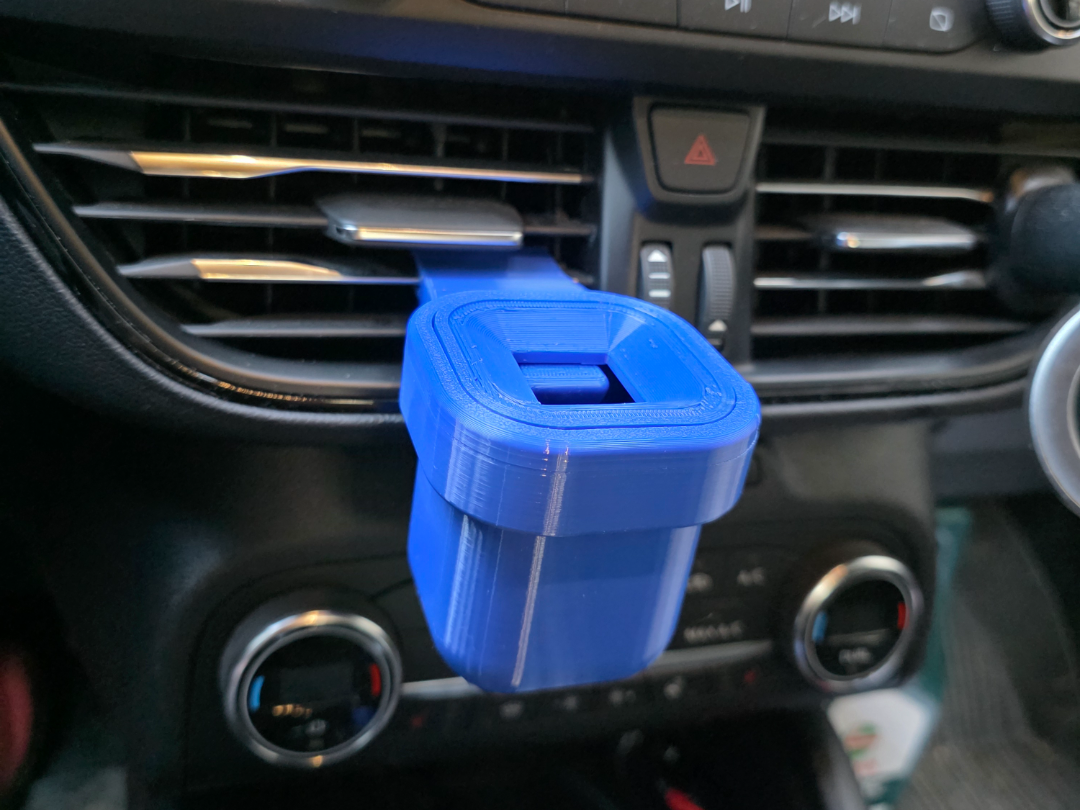 Clip-On Auto Ashtray for Air Vent (PETG)