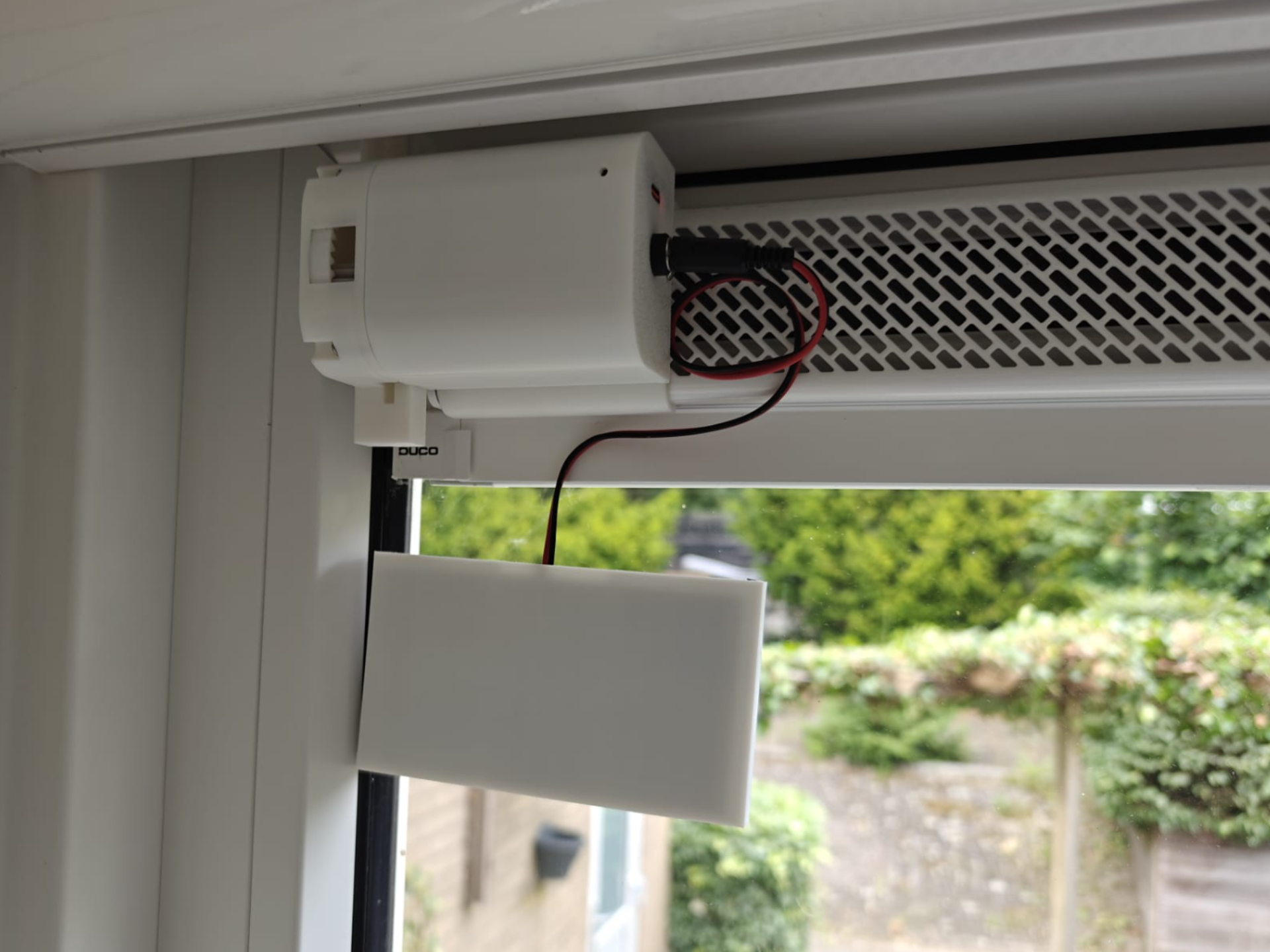 Smart Solar Vent Control (Matter / Home Assistant)