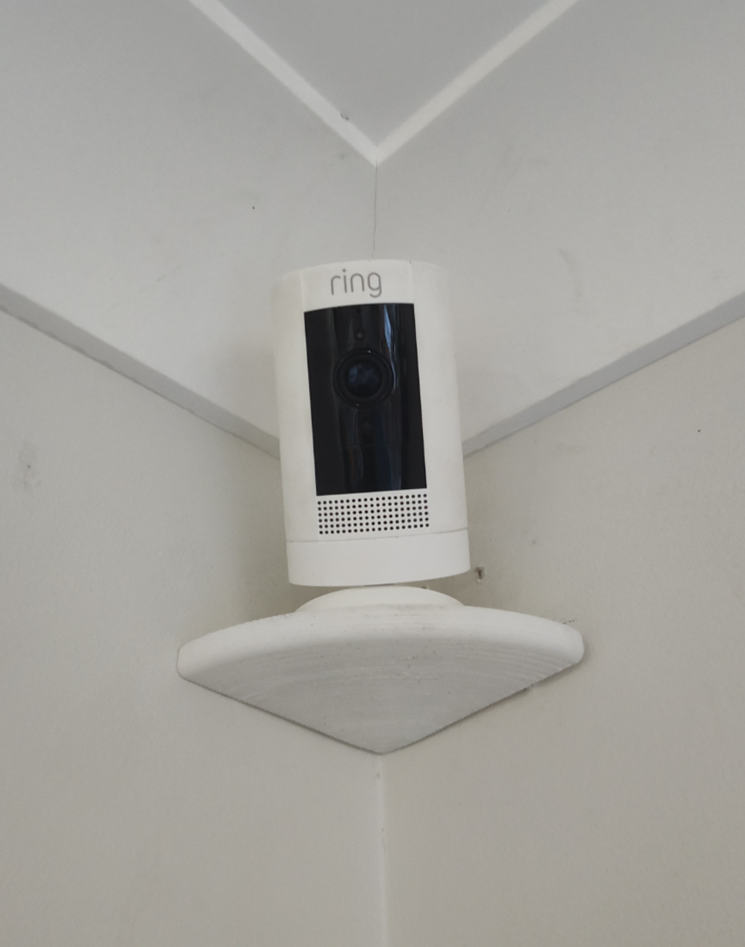 Ring Stick Up Camera - Corner Mount