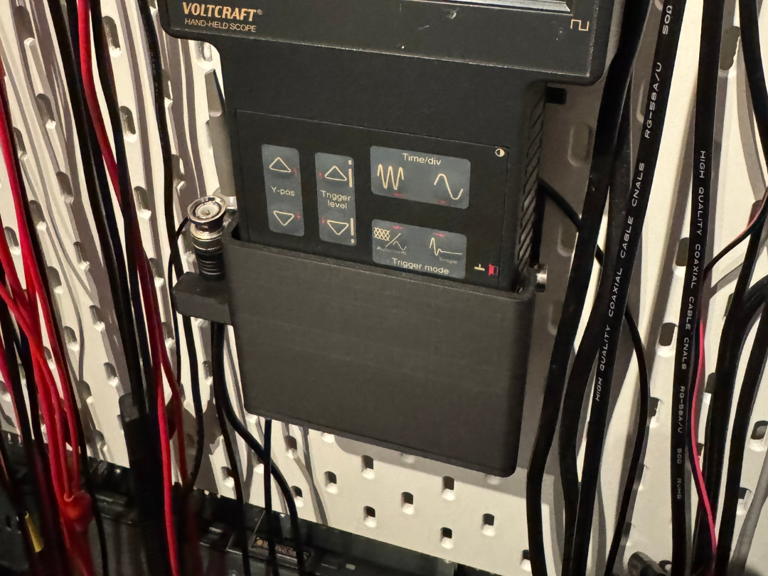 Skadis Holder for Voltcraft Handheld Oscilloscope