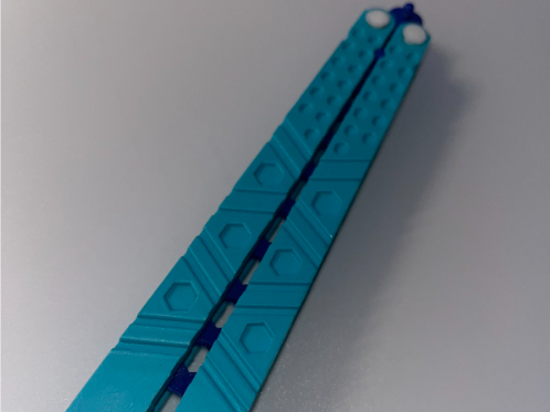 Butterfly knife (balisong)