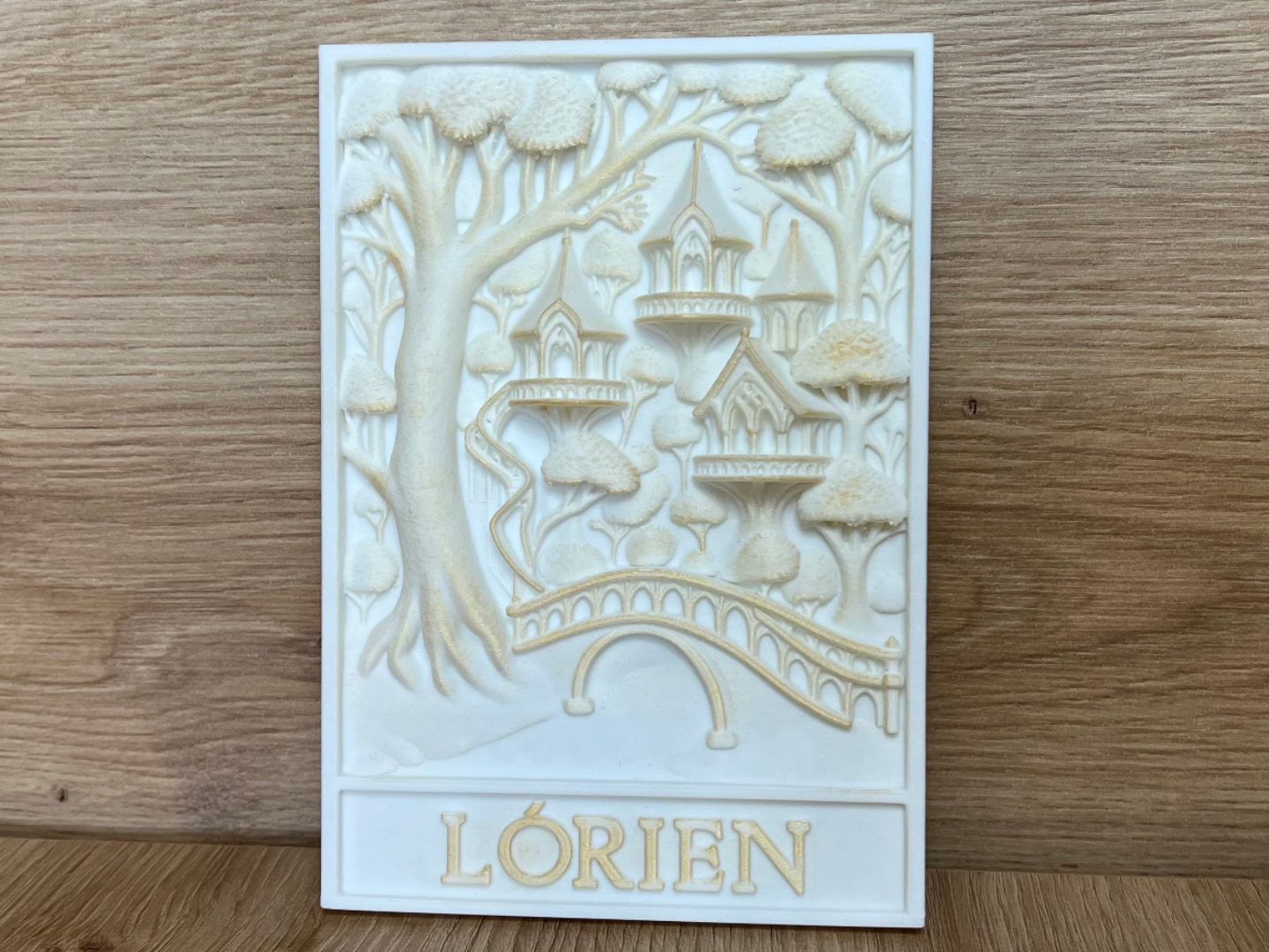LÓRIEN
