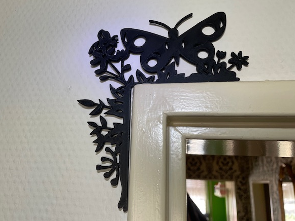 window-door-corner-doorframe-doorplate-spring