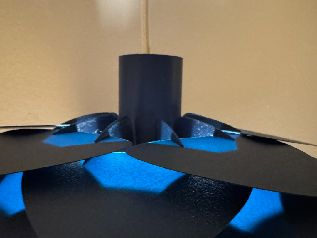 Top piece for hanging lamp