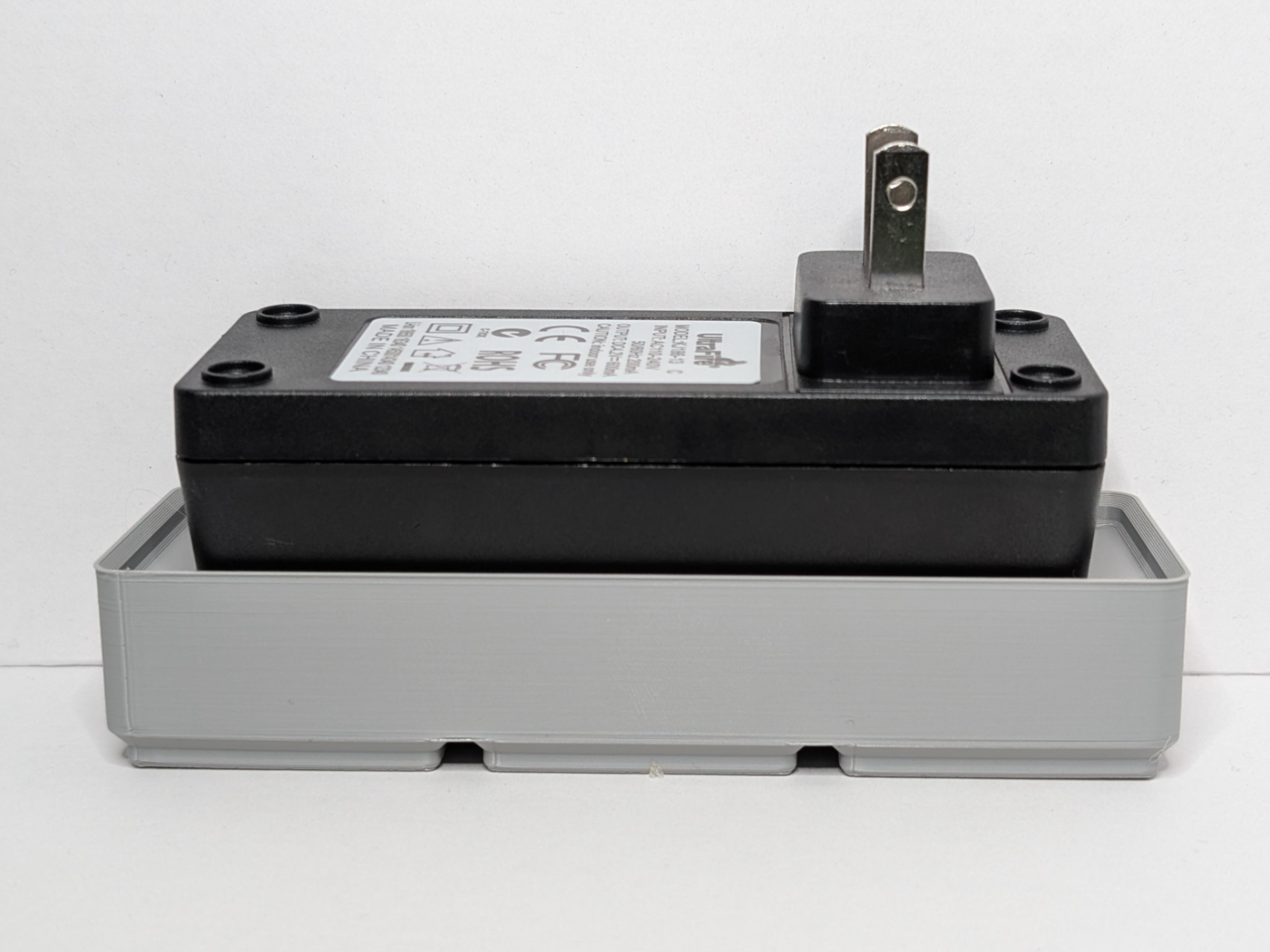 Gridfinity Horizontal UltraFire 18650 Charger Bin