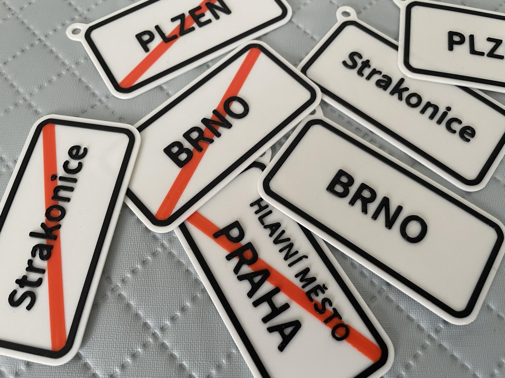 Czech town sign keychain - Customize