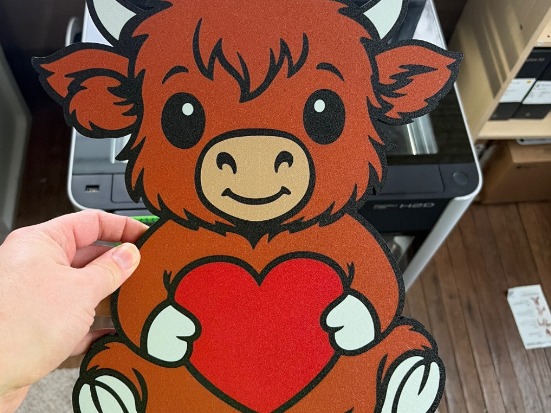 Heart Highland cow H2 Series