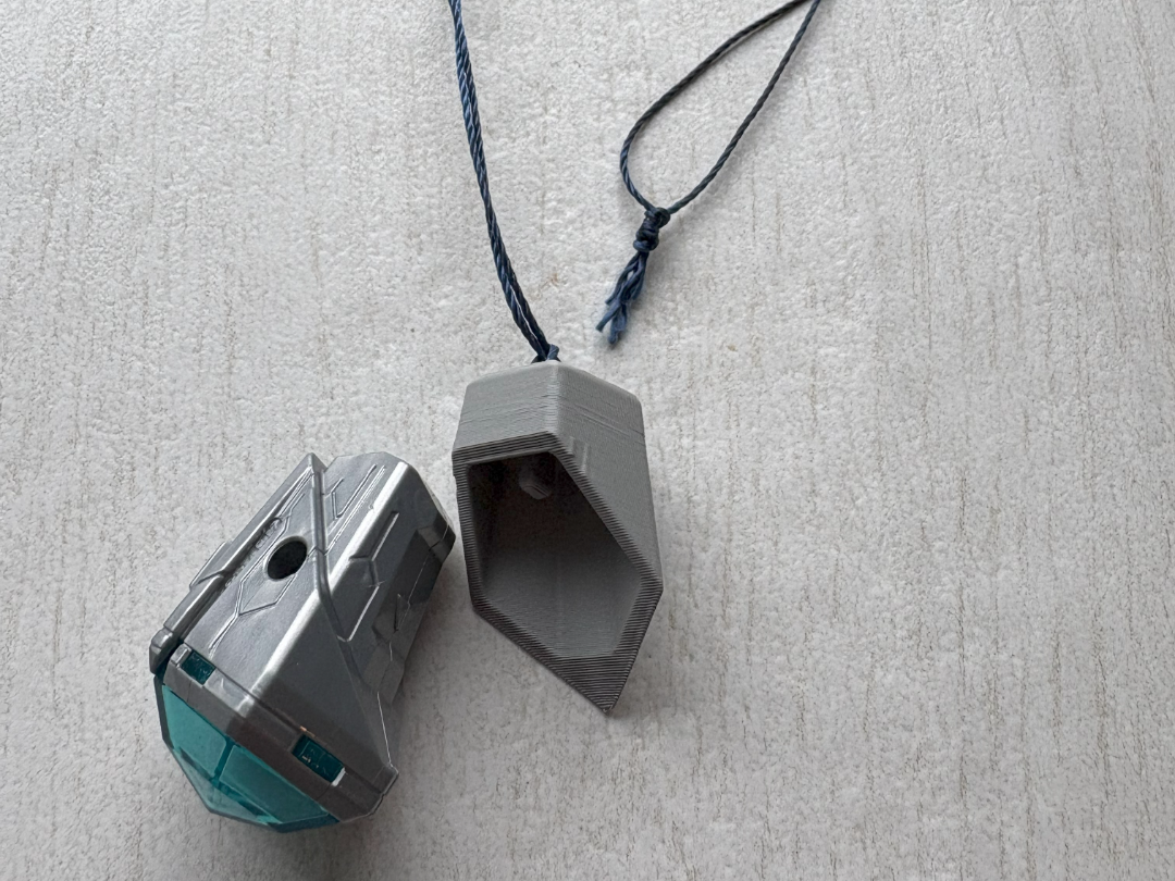 Ultraman Omega necklace base & gem