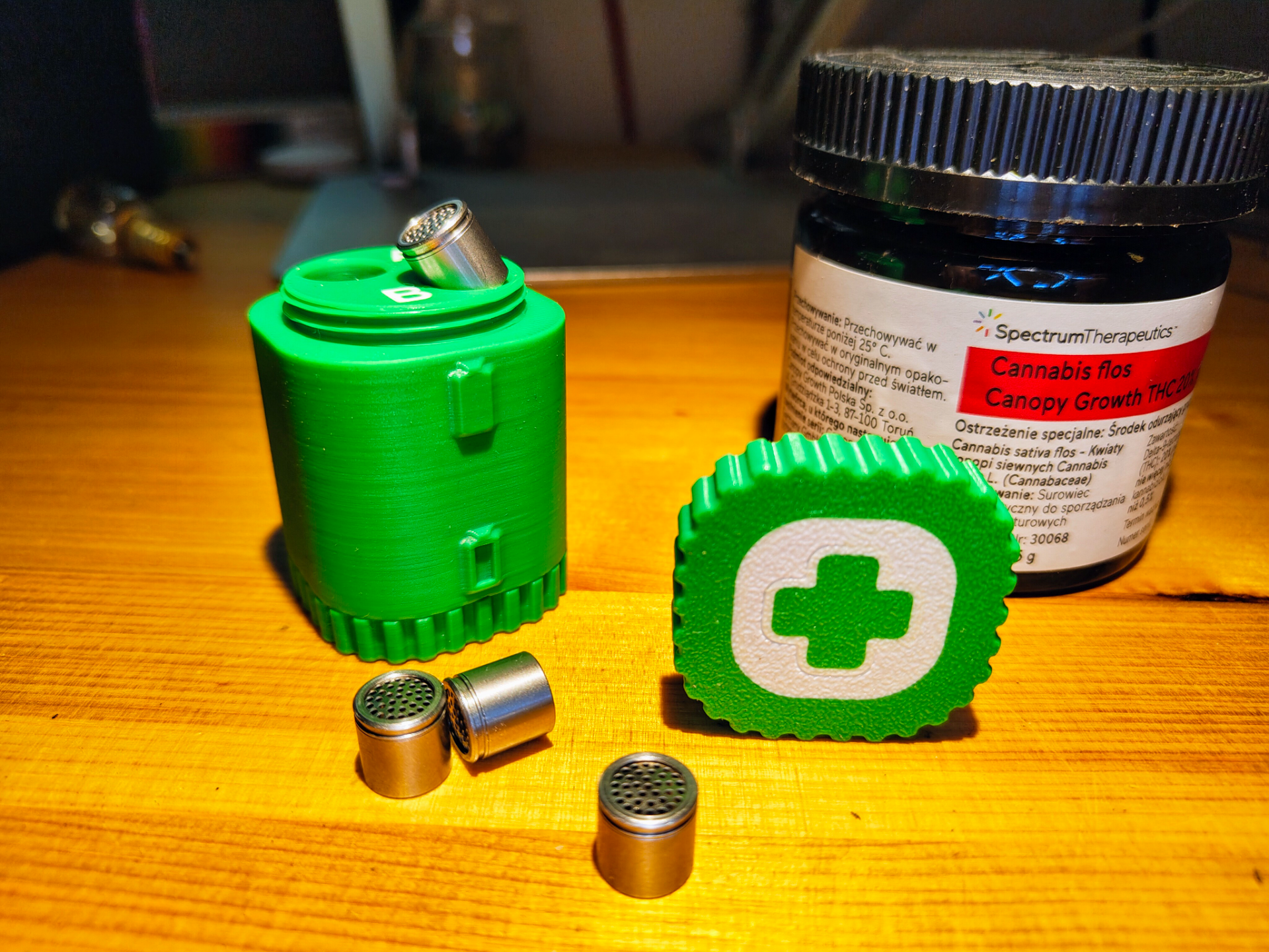 Container for weed / marihuana vape capsules