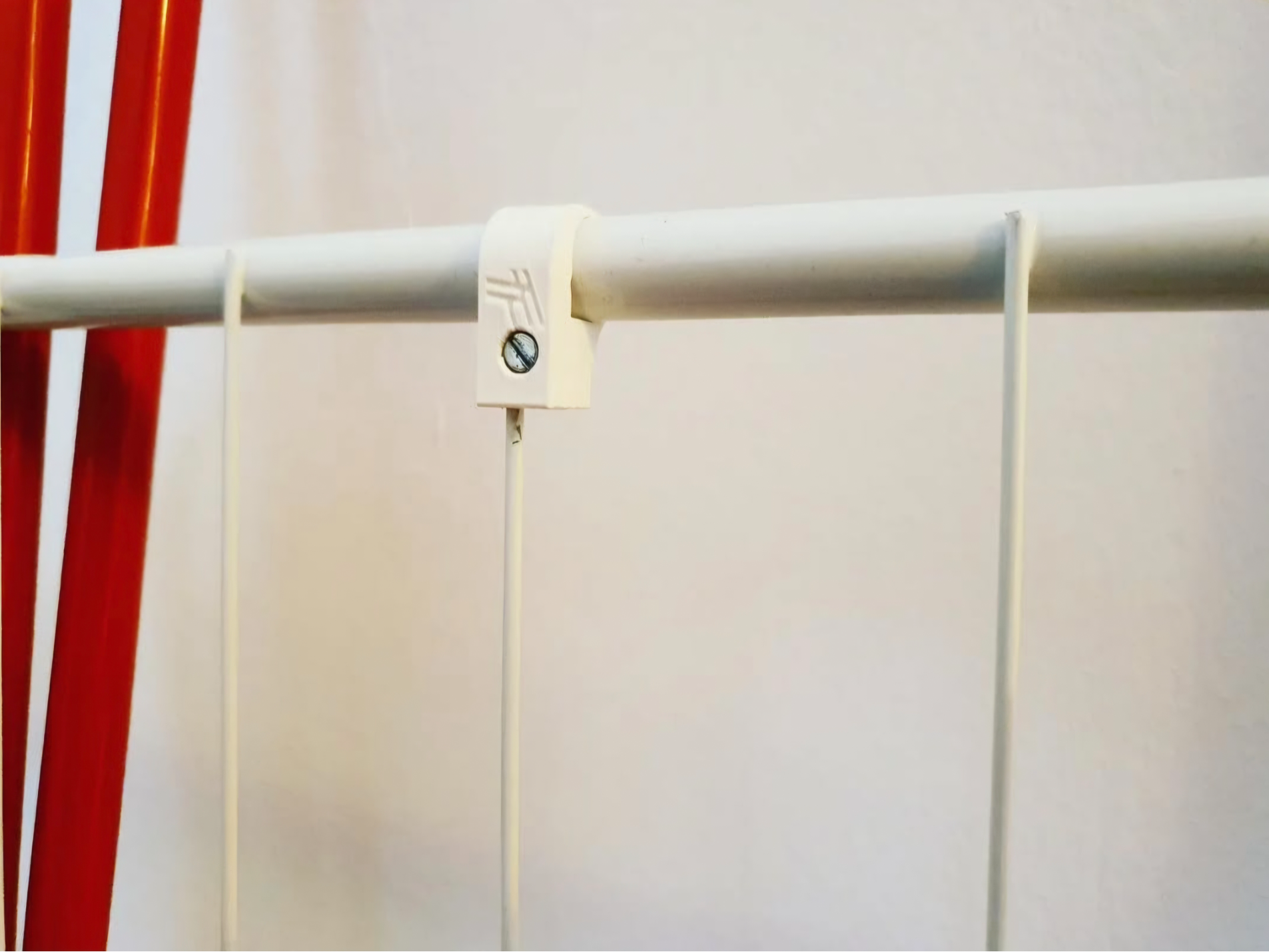Laundry Rack Rod Repair Clip
