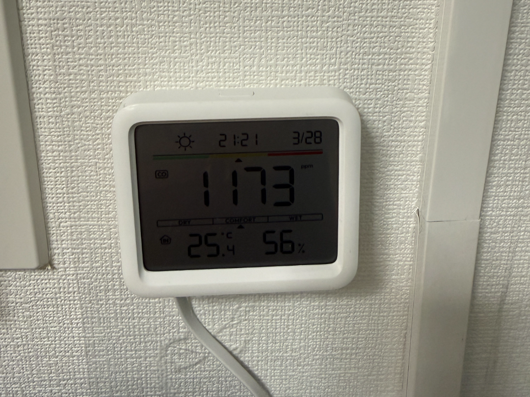 SwitchBot CO2 Sensor Wall Mount Drywall Pin Type