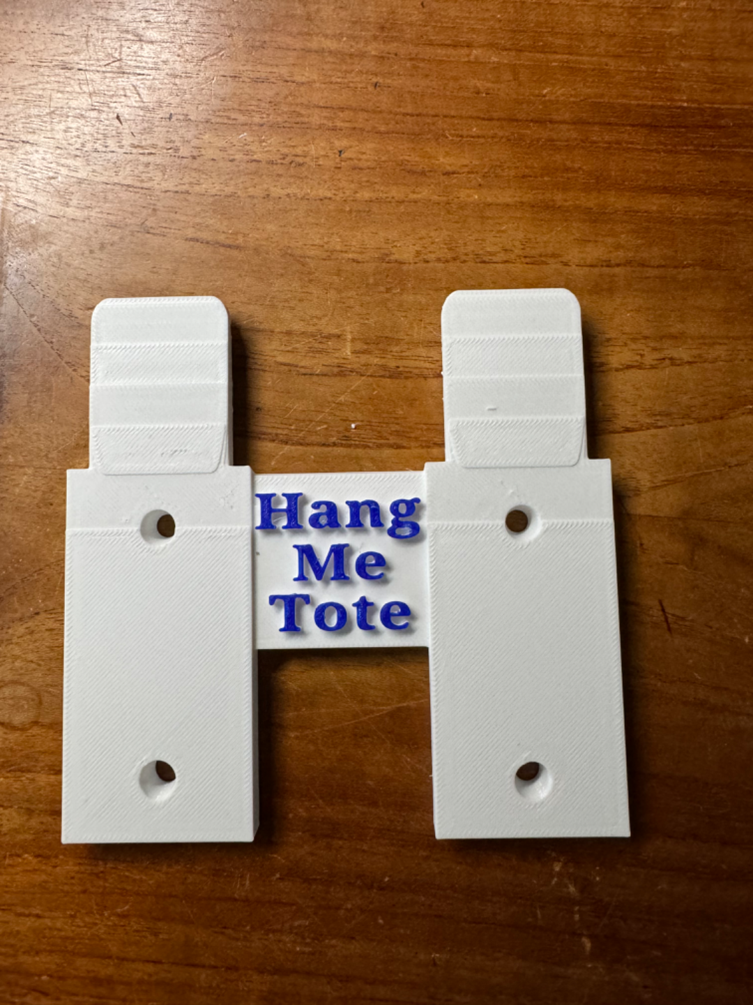 Hang me tote wall bracket