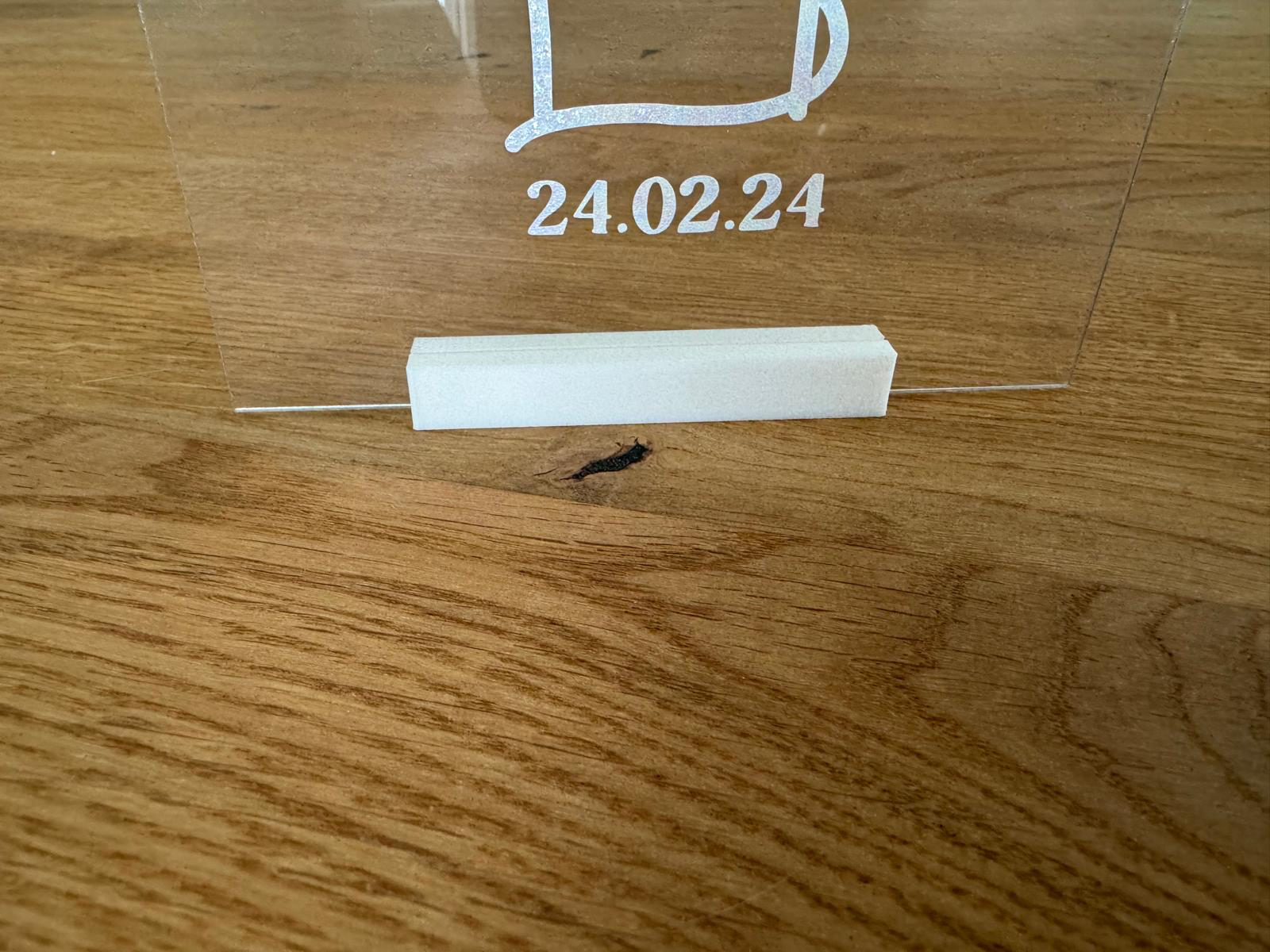 Stand for 1mm Plexiglas