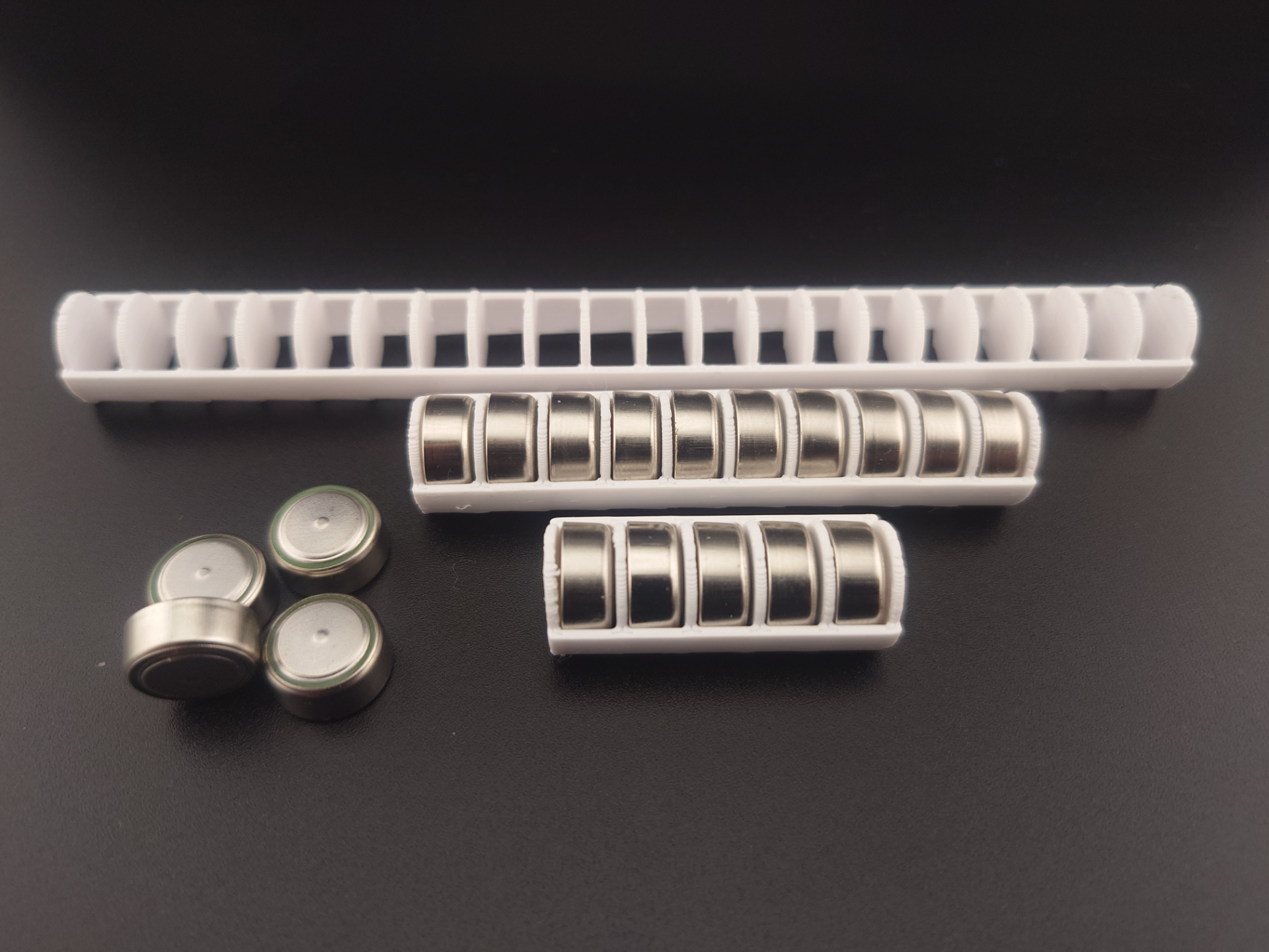 Battery holder battery stack for LR44 button cells