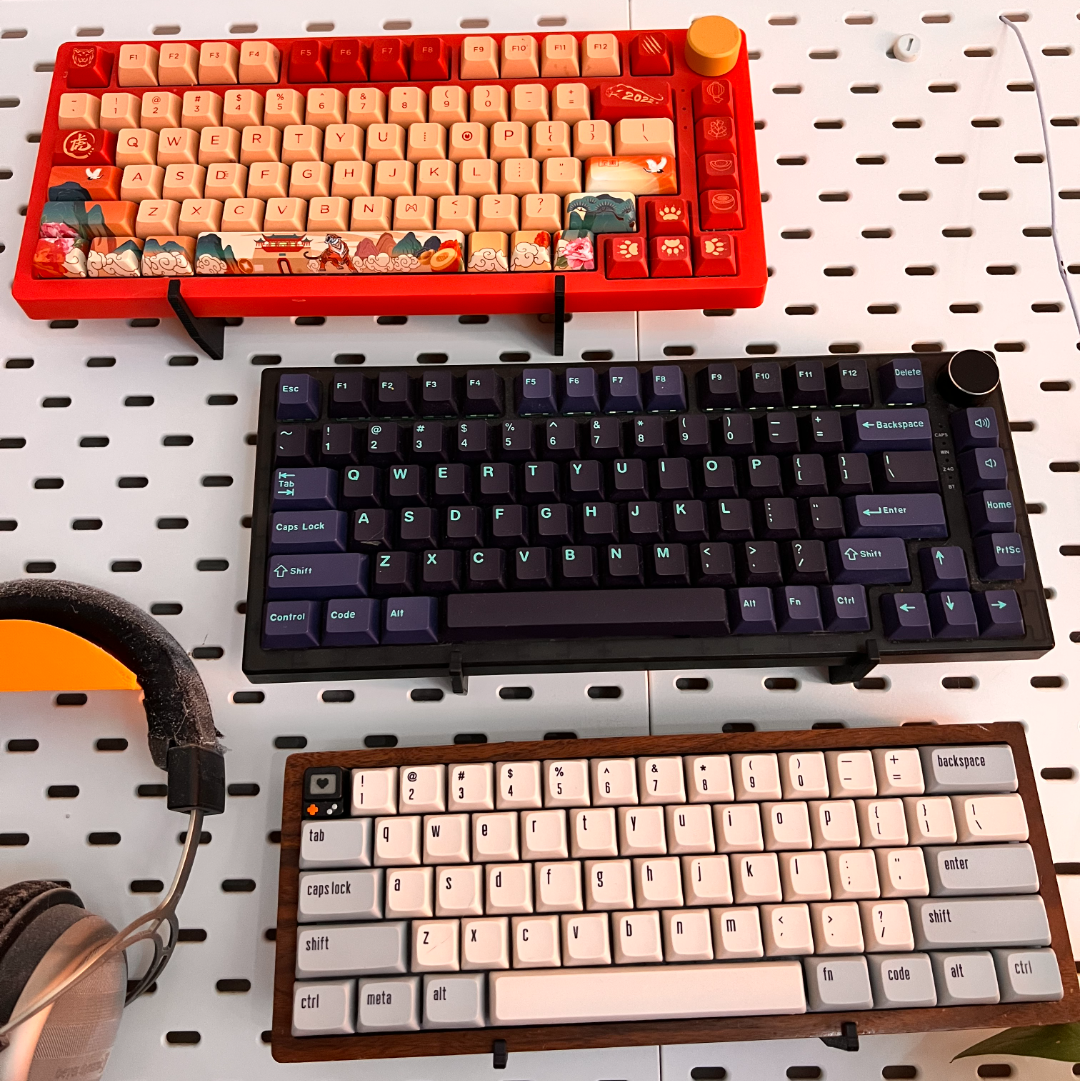 Ultimate Keyboard Stand (Skadis + Freestanding)
