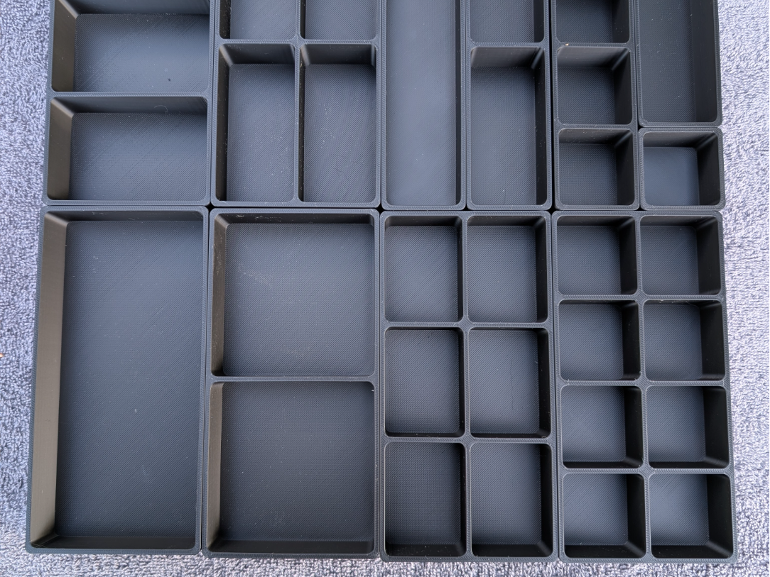 Modular Tray Holding System