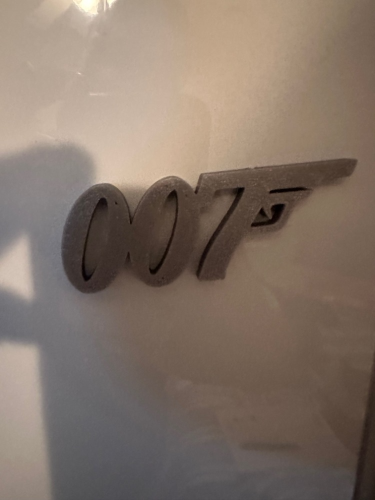 007 James Bond Magnet