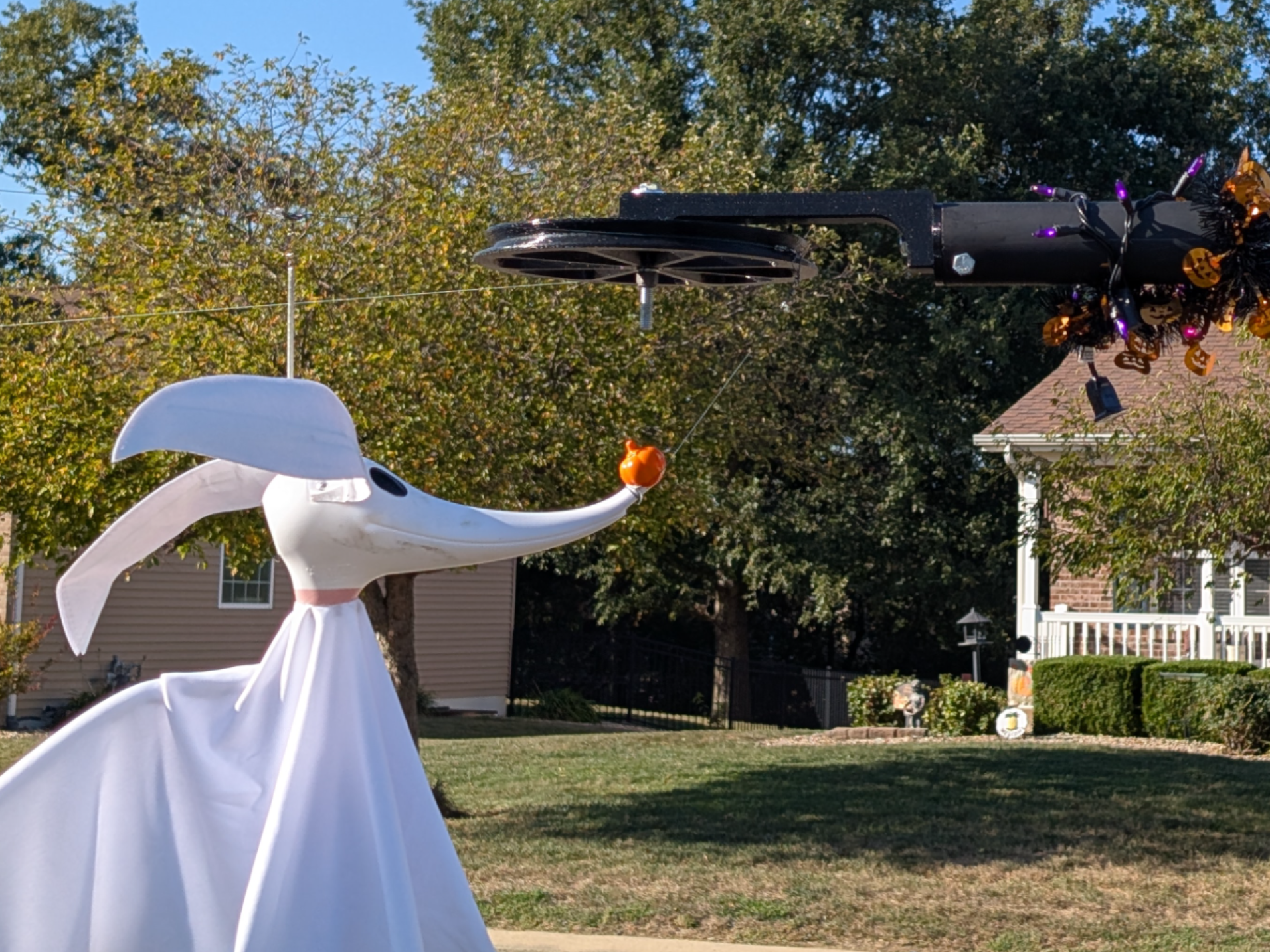 Flying Ghost/Decoration System