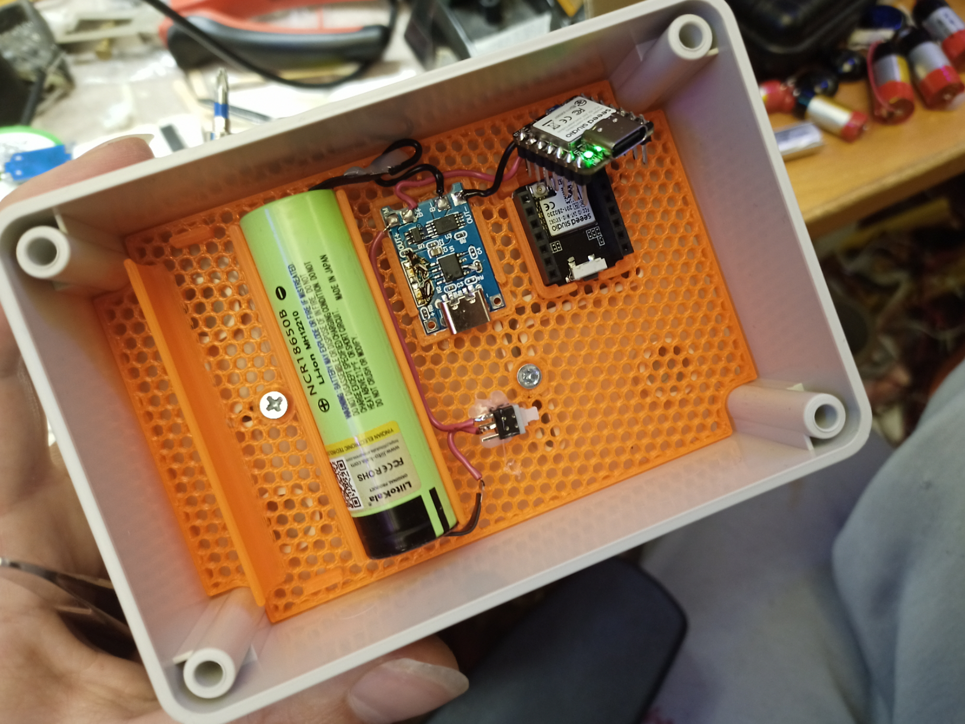 holder for xiao Nrf52 and wio MeshCore node