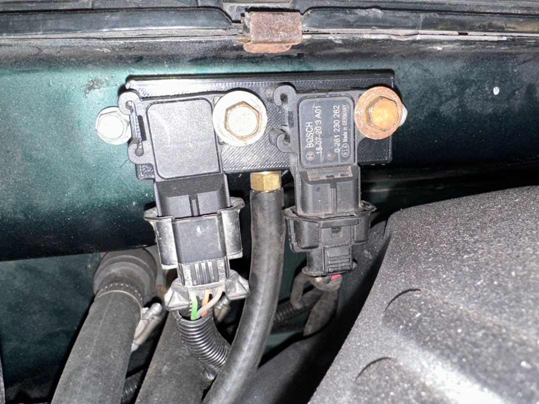 Double LS9 Remote MAP Sensor mount uses one hose
