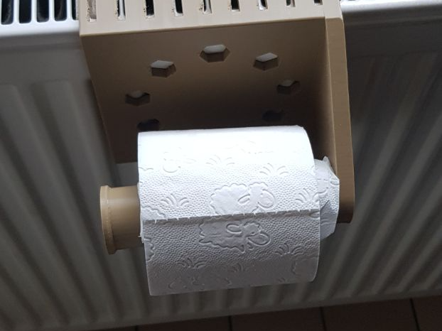 Toilettenpapierhalter 91mm auf Heizkörper