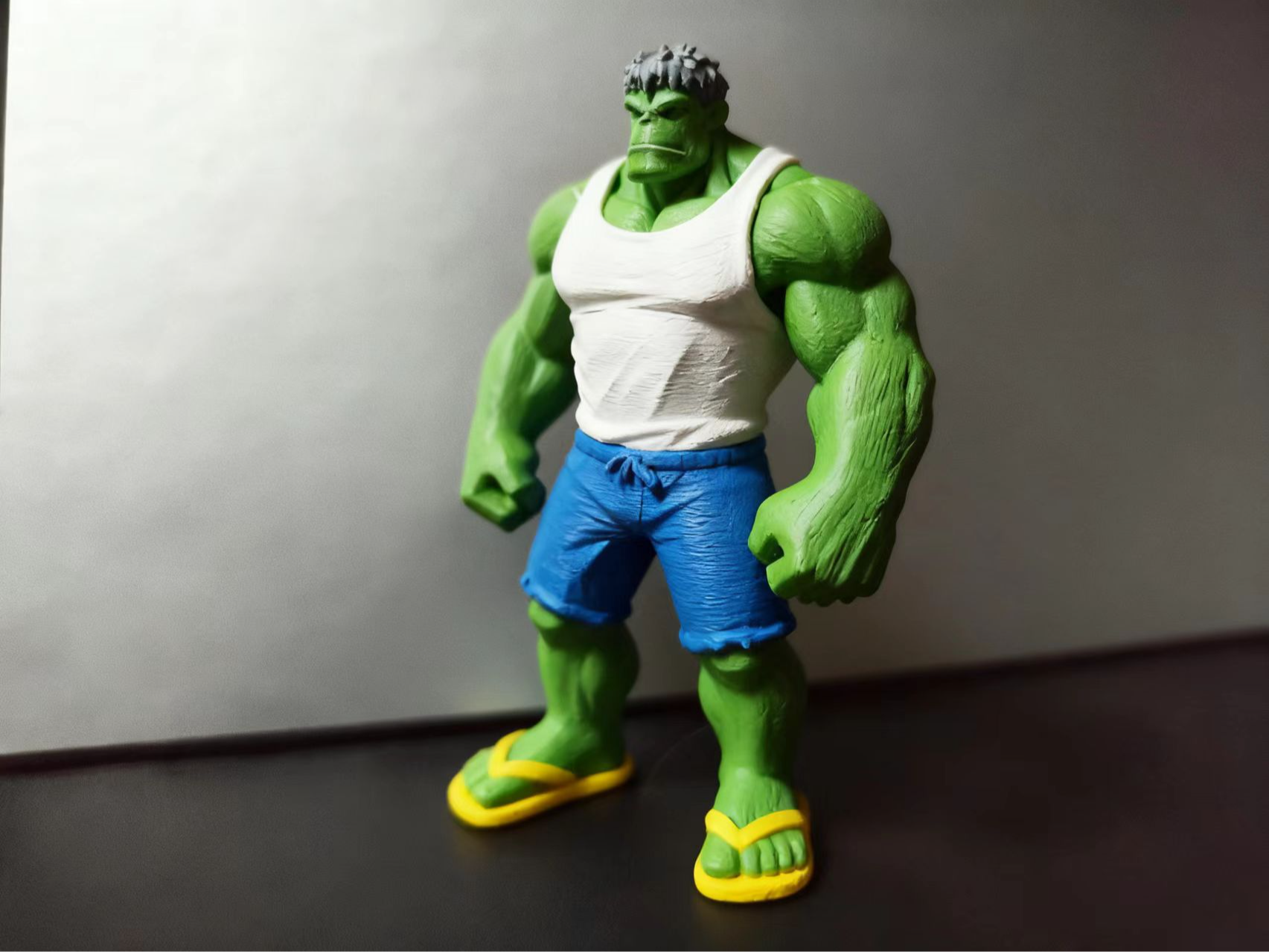 Invisible Tycoon from Guangdong Known as the Hulk