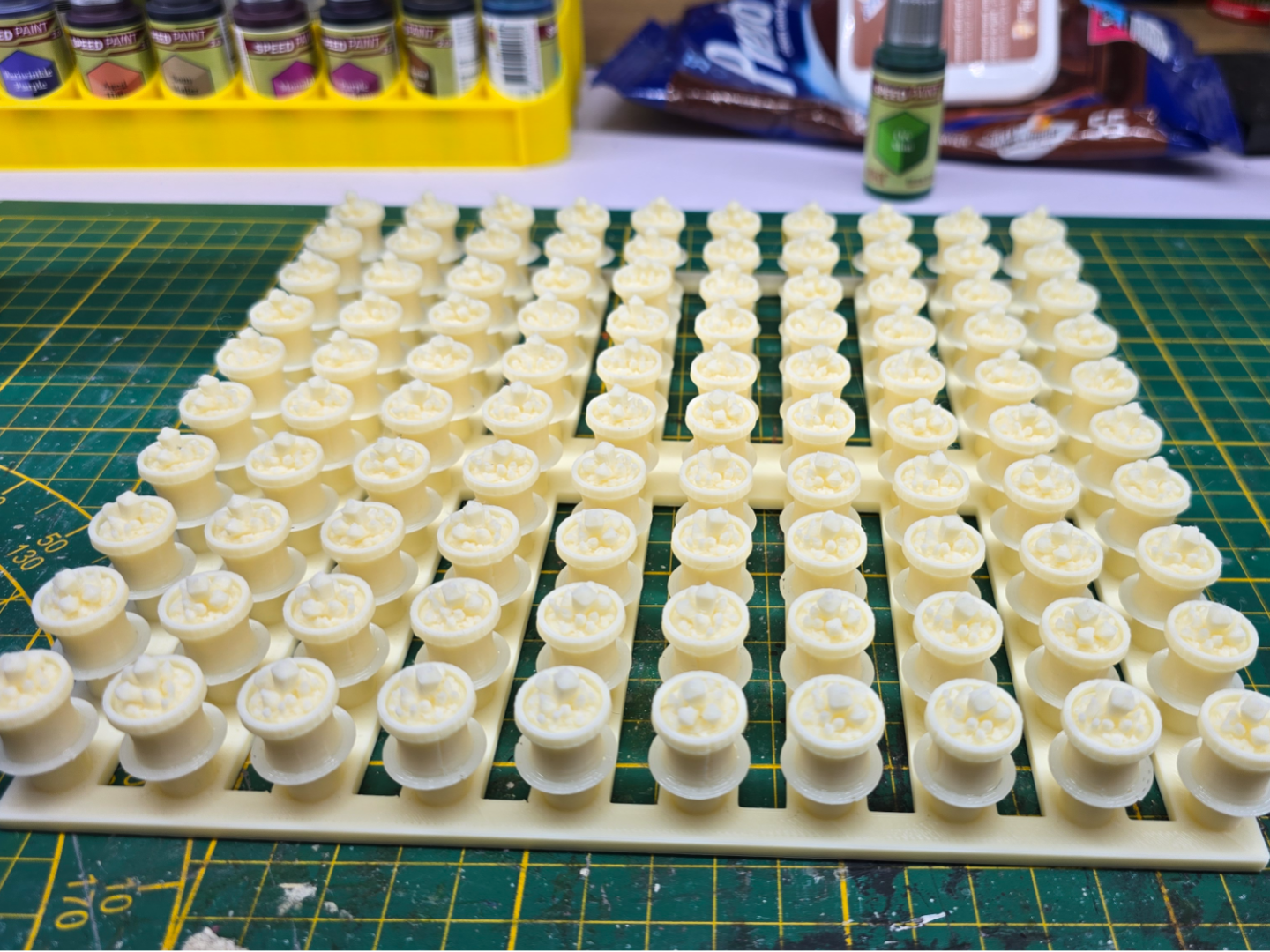Valleyo, Army Painter, GSW caps toppers primer