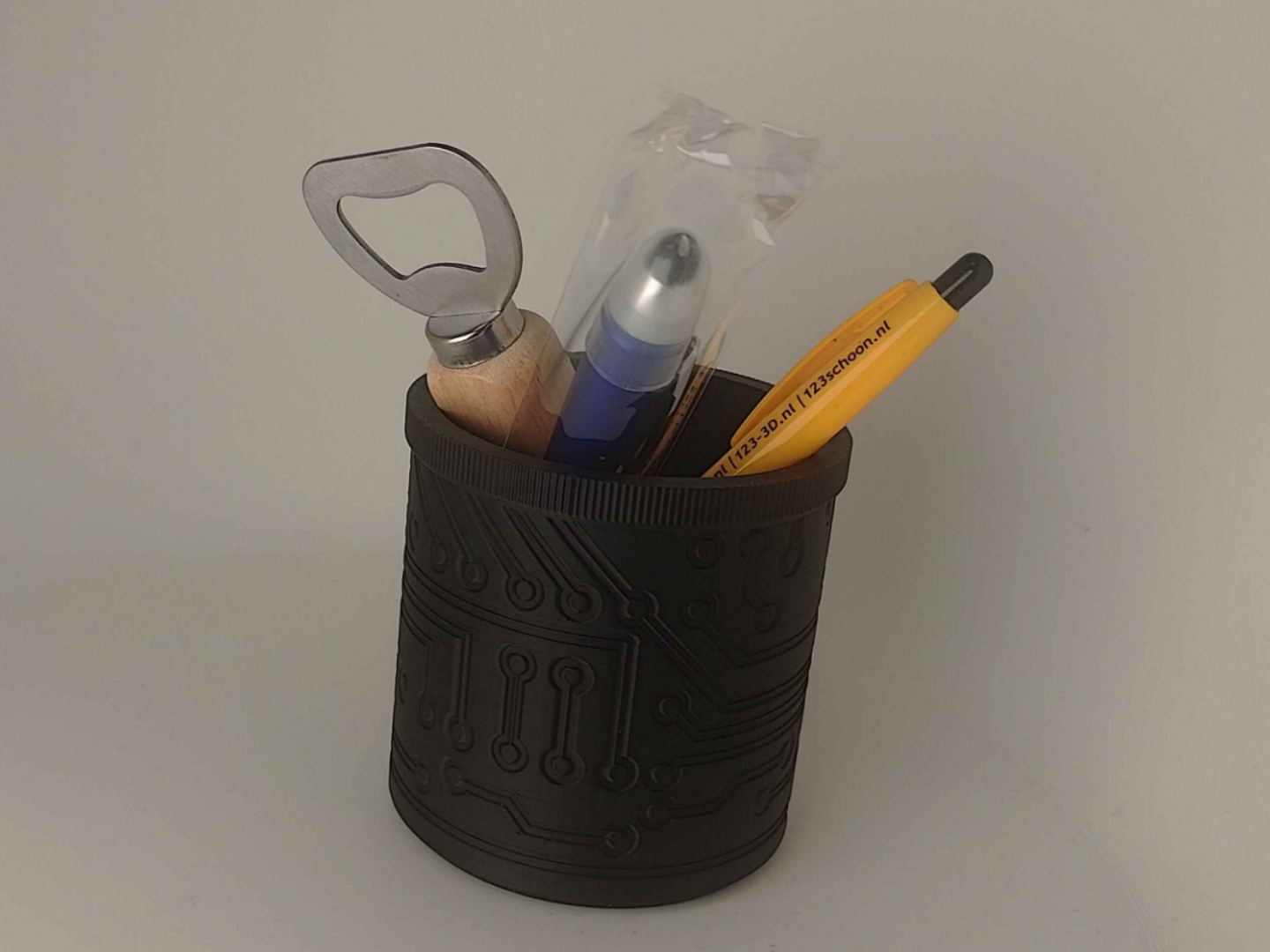 Pencil Holder with patterned outside