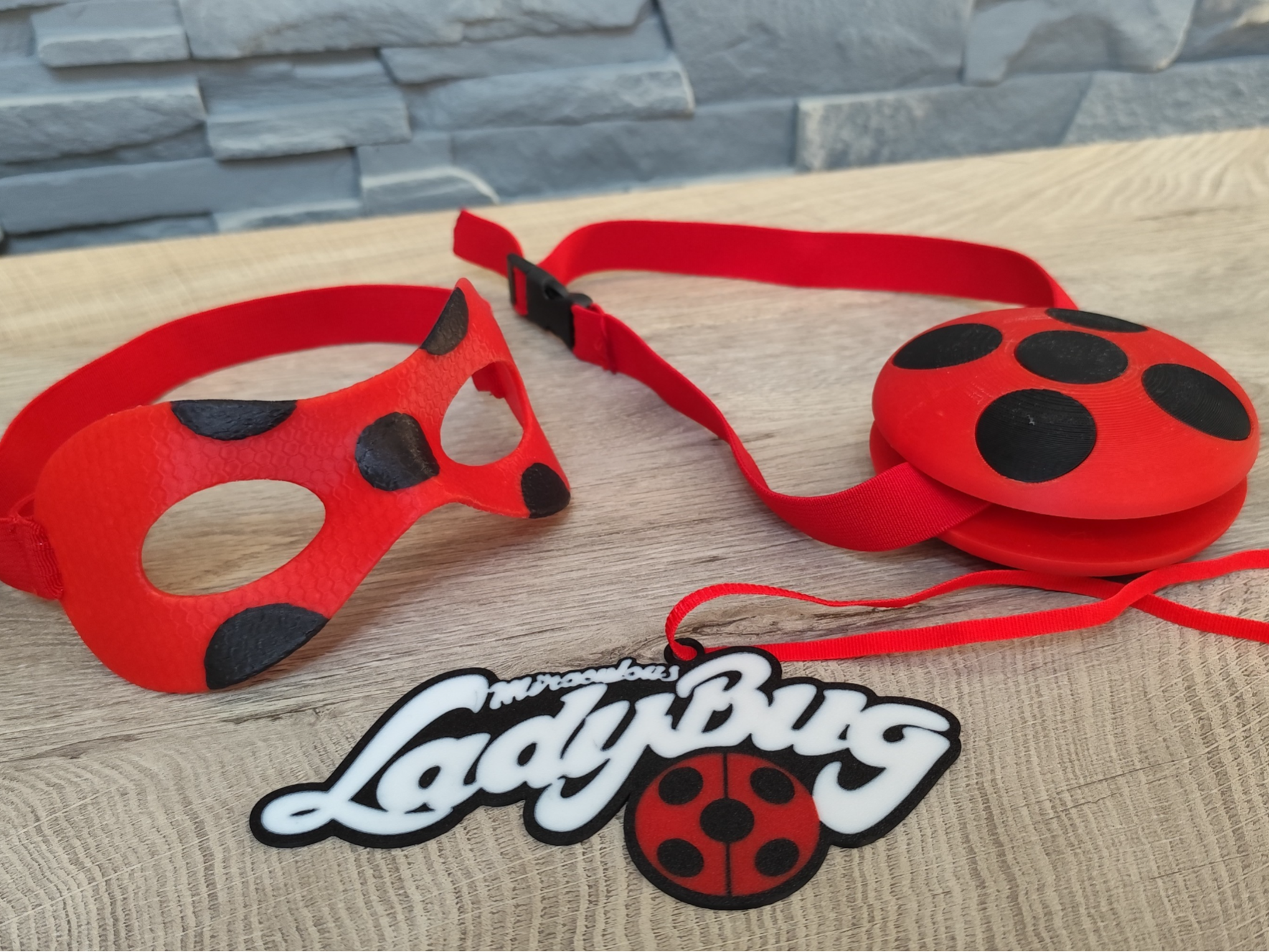 Miraculous pendant logo
